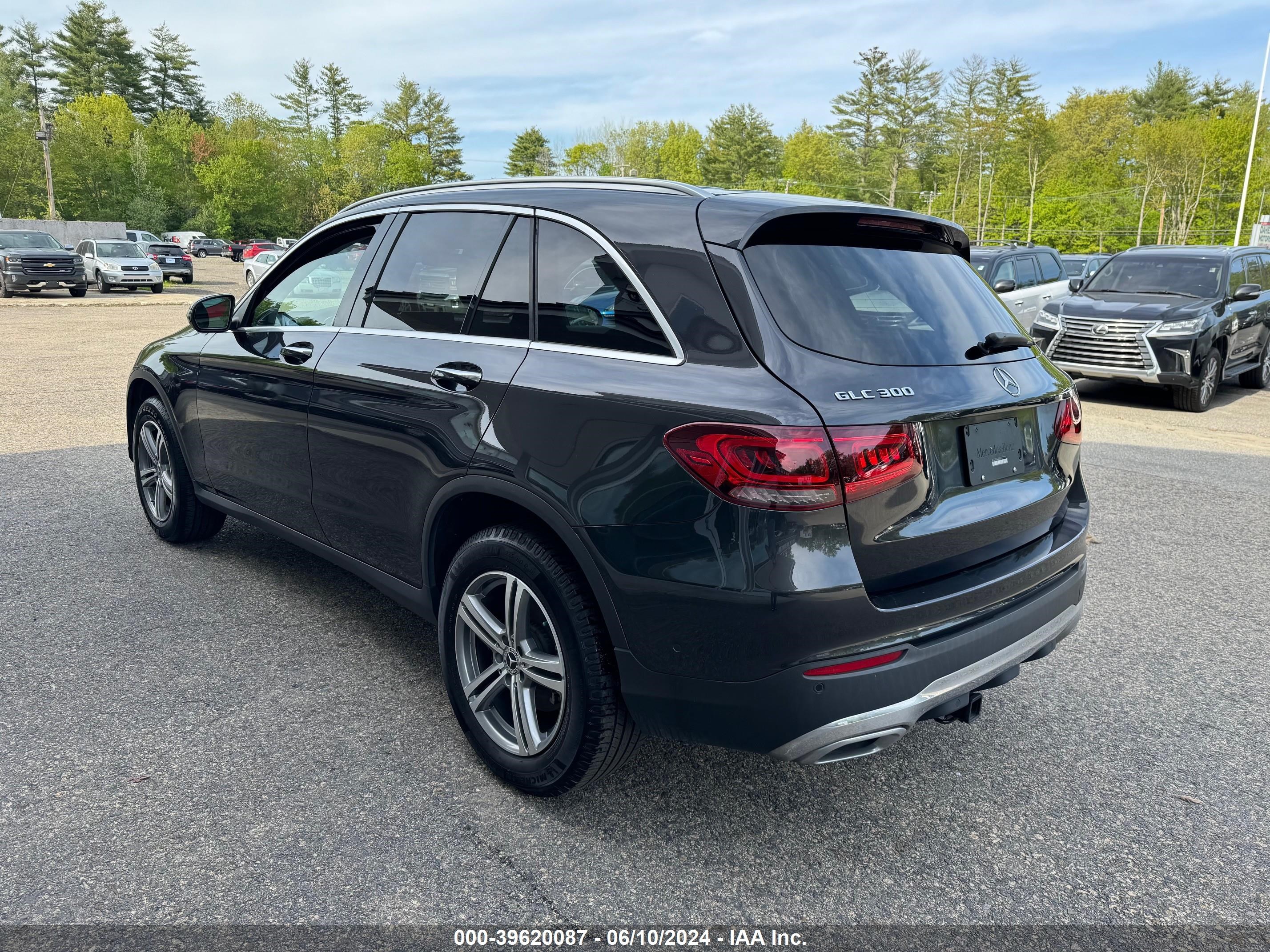 2021 Mercedes-Benz Glc 300 vin: W1N0G8DB8MF943710