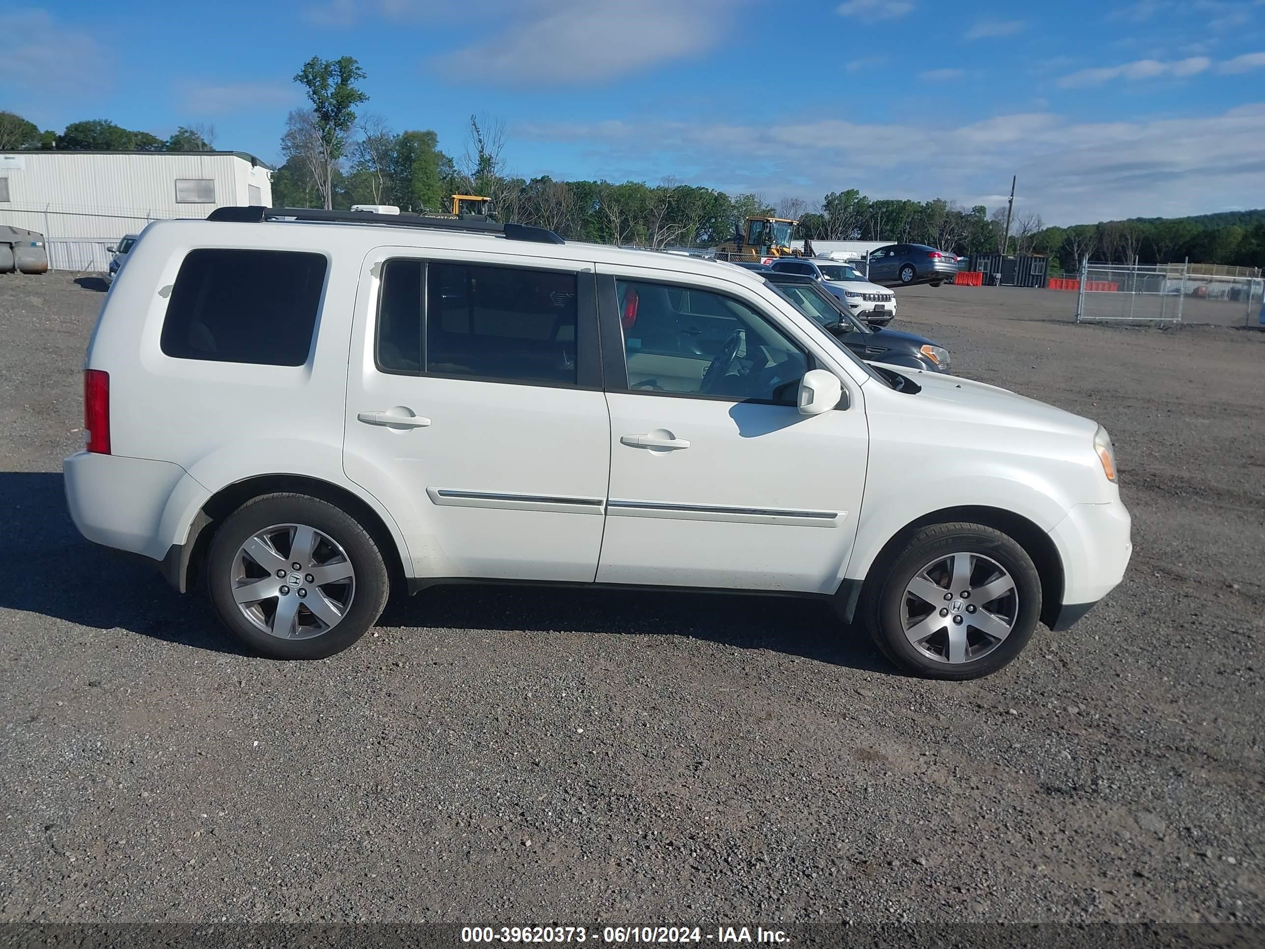 2013 Honda Pilot Touring vin: 5FNYF4H96DB036049