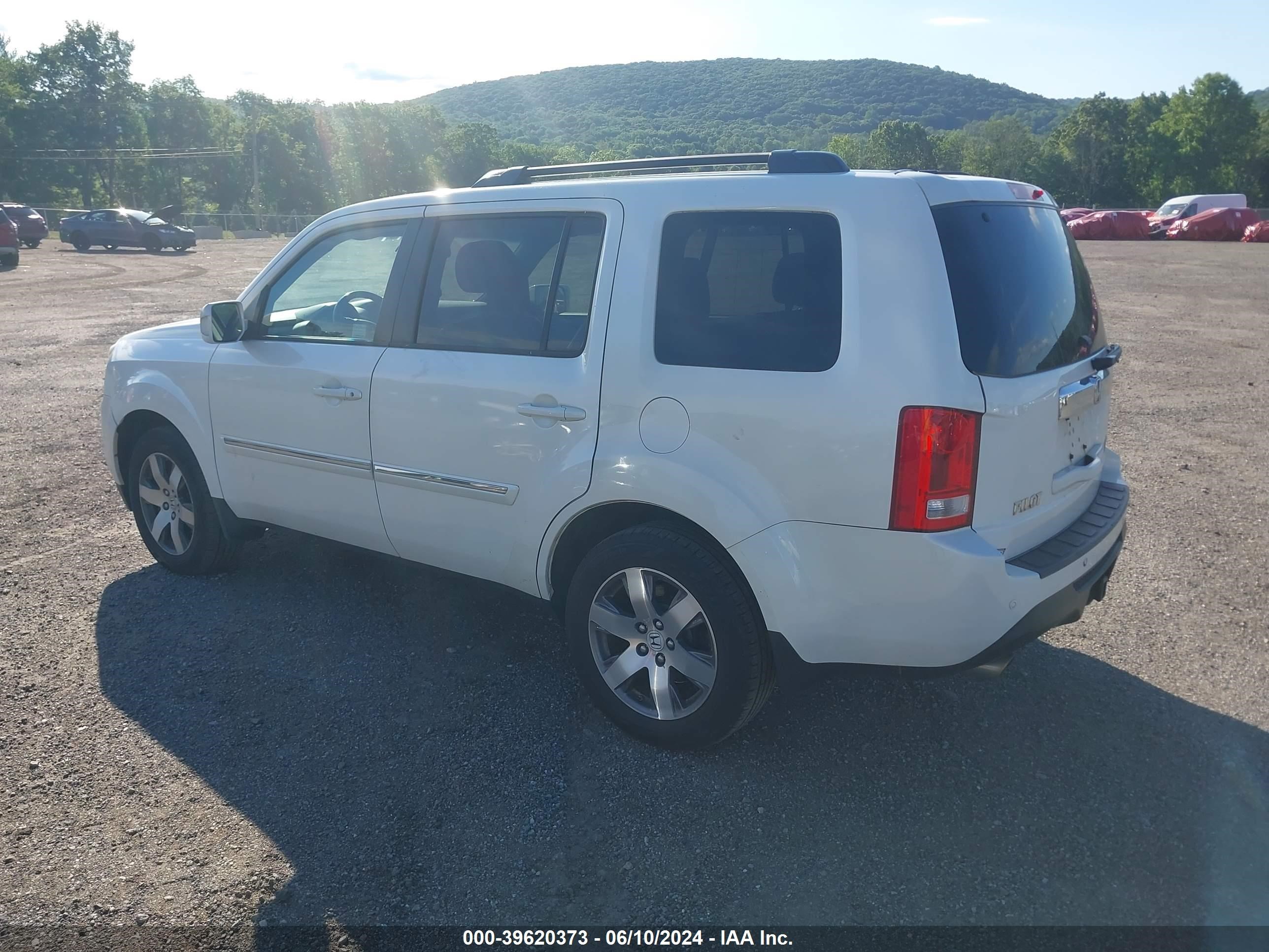 2013 Honda Pilot Touring vin: 5FNYF4H96DB036049