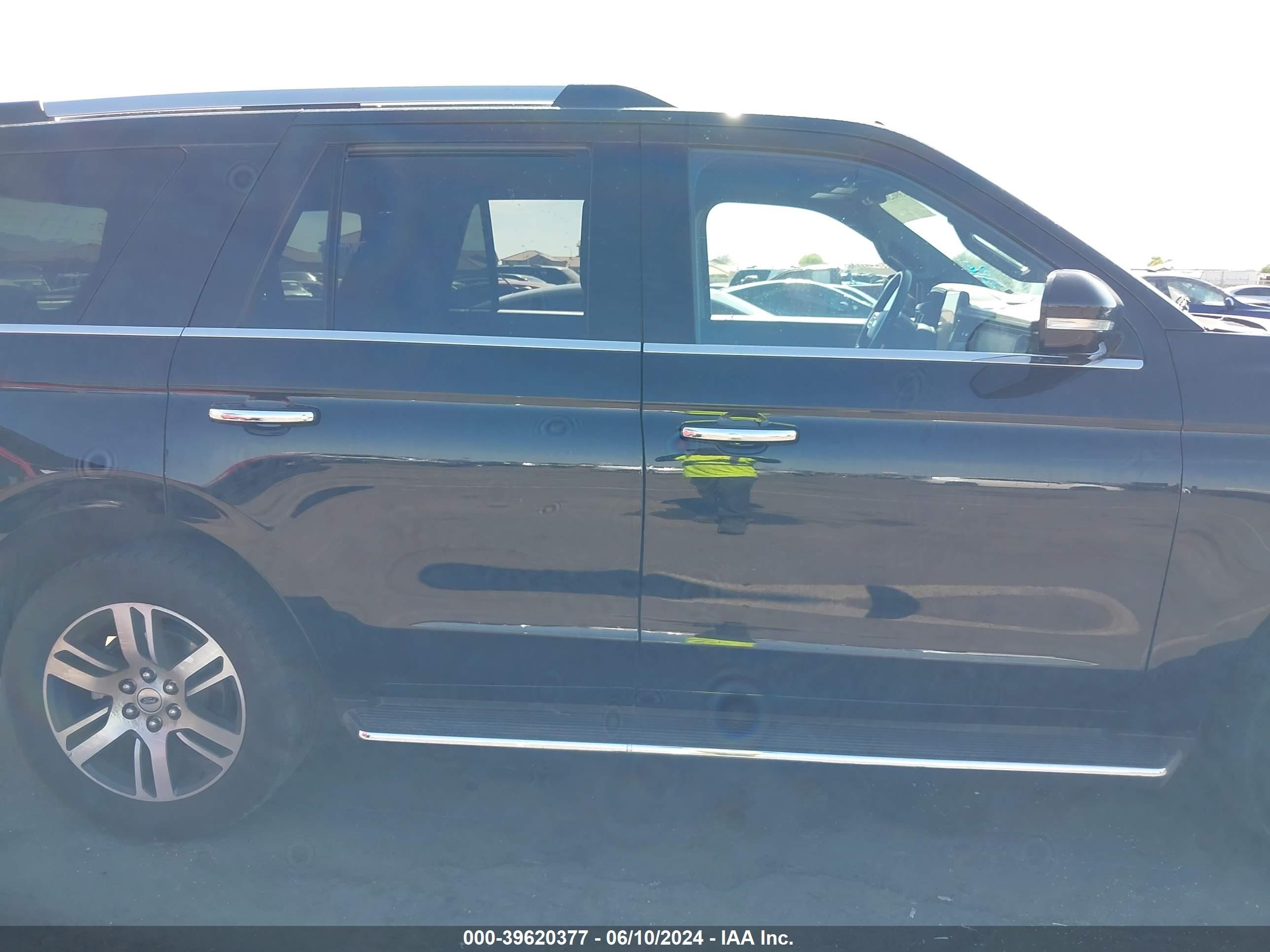 2022 Ford Expedition Limited vin: 1FMJU2AT5NEA41582