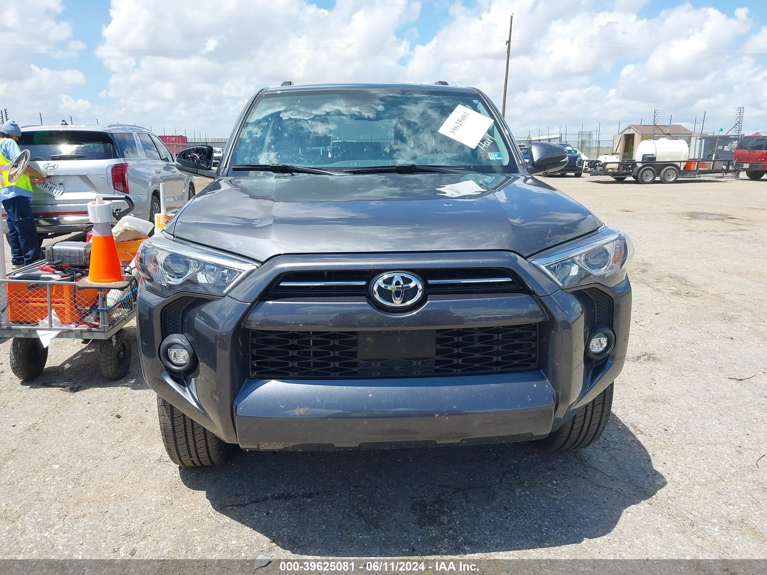 2023 Toyota 4Runner Sr5 Premium vin: JTEFU5JR9P5284603