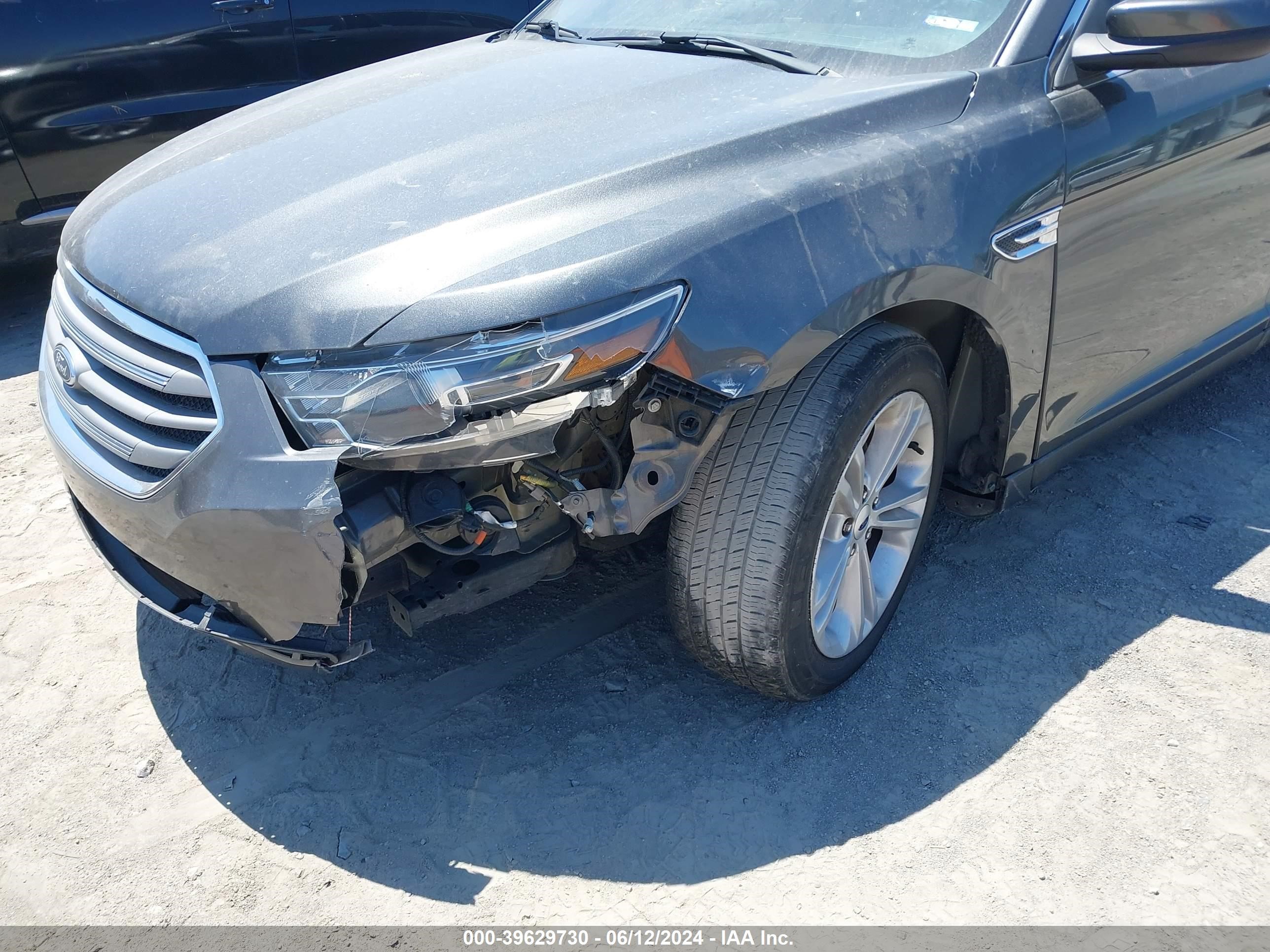 2016 Ford Taurus Sel vin: 1FAHP2E8XGG142646