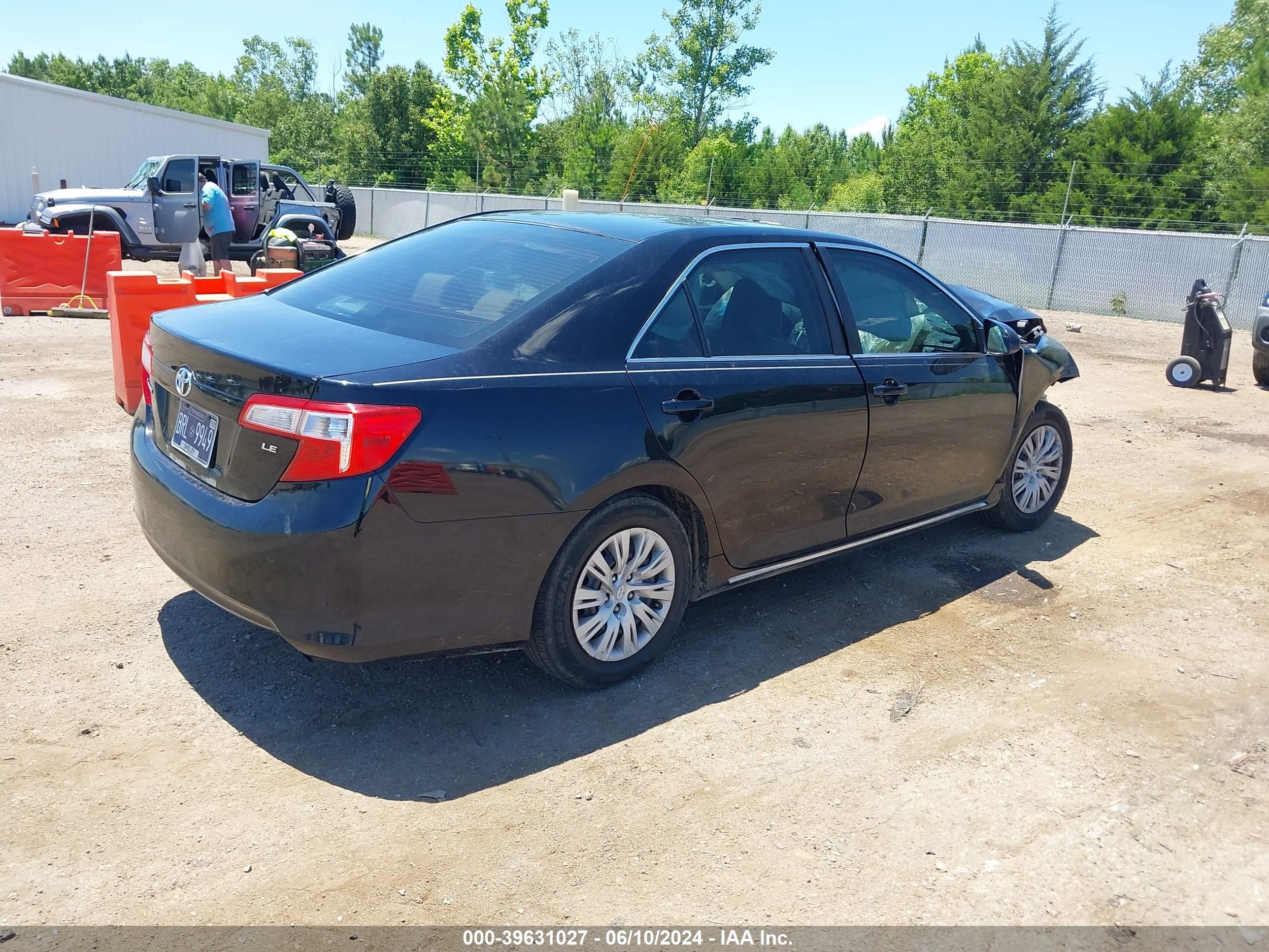 2013 Toyota Camry Le vin: 4T4BF1FK6DR297457