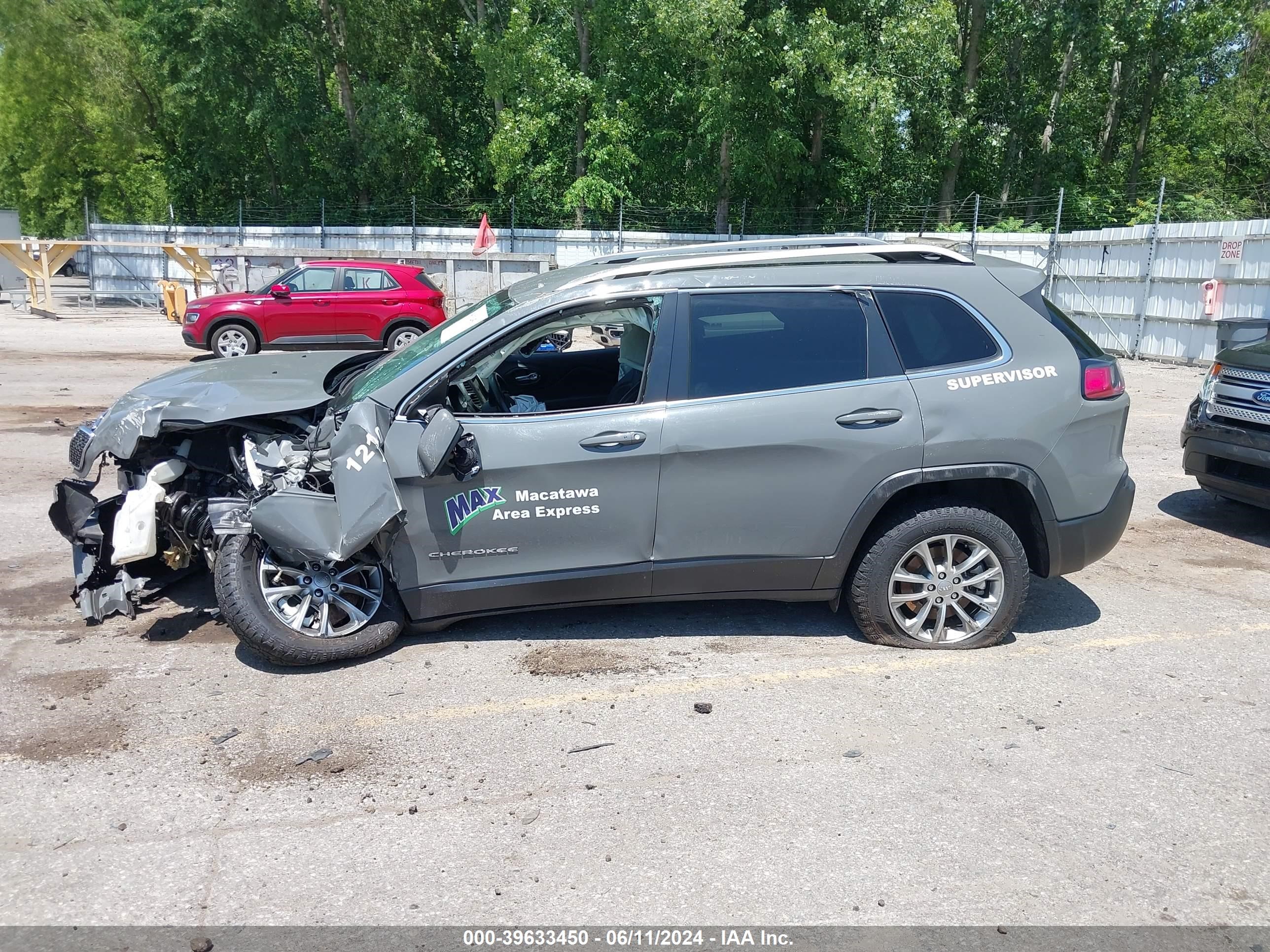 2021 Jeep Cherokee Latitude Lux 4X4 vin: 1C4PJMMX9MD241418