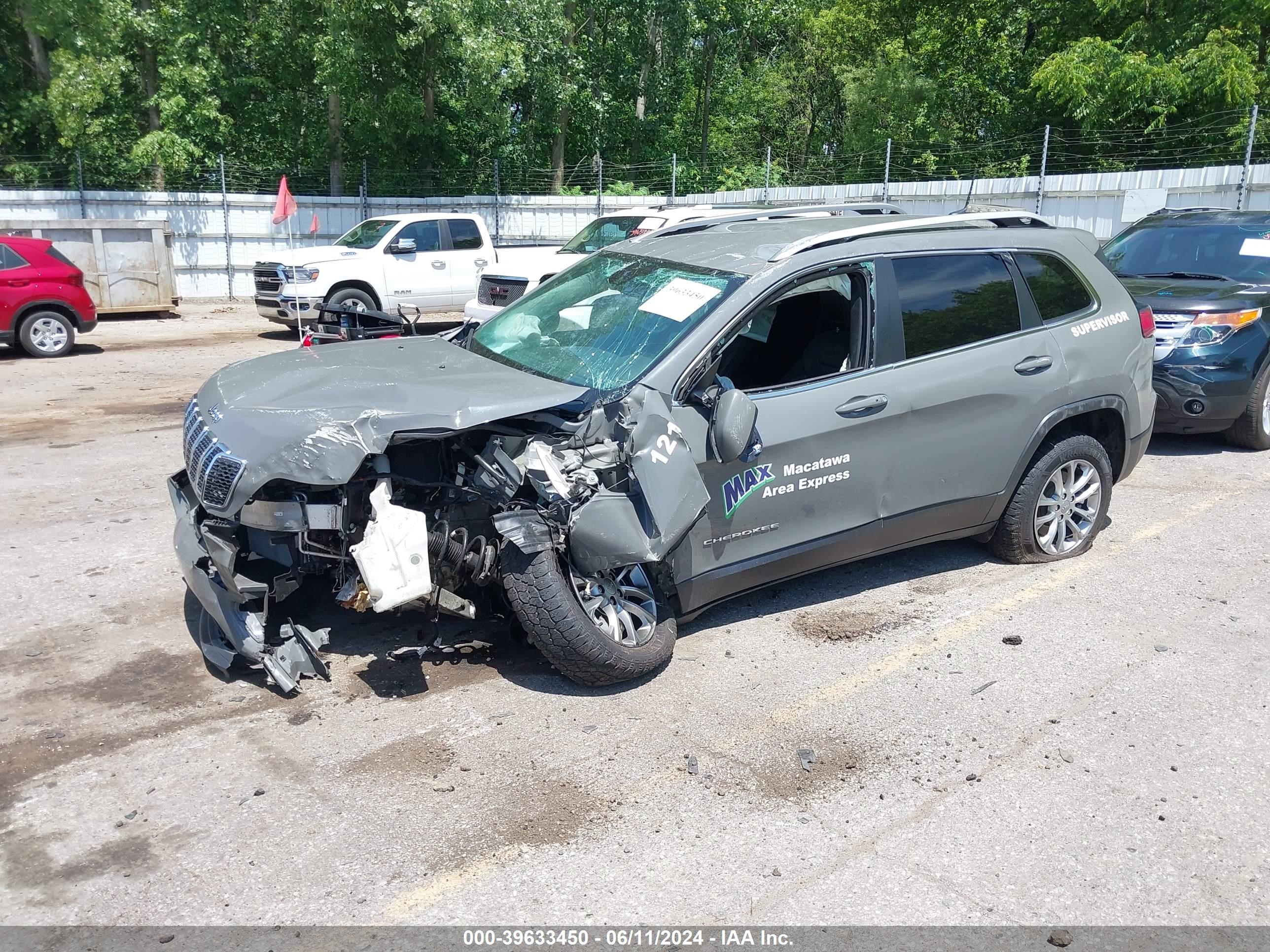 2021 Jeep Cherokee Latitude Lux 4X4 vin: 1C4PJMMX9MD241418