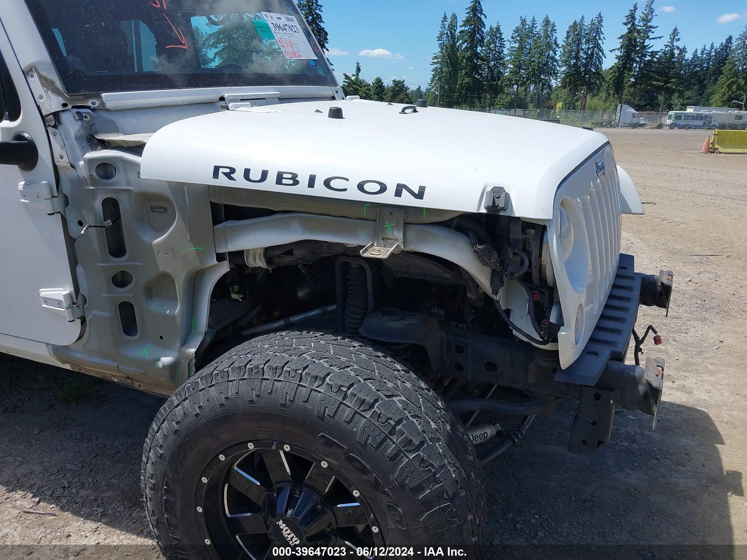 2014 Jeep Wrangler Unlimited Rubicon vin: 1C4BJWFG6EL112028