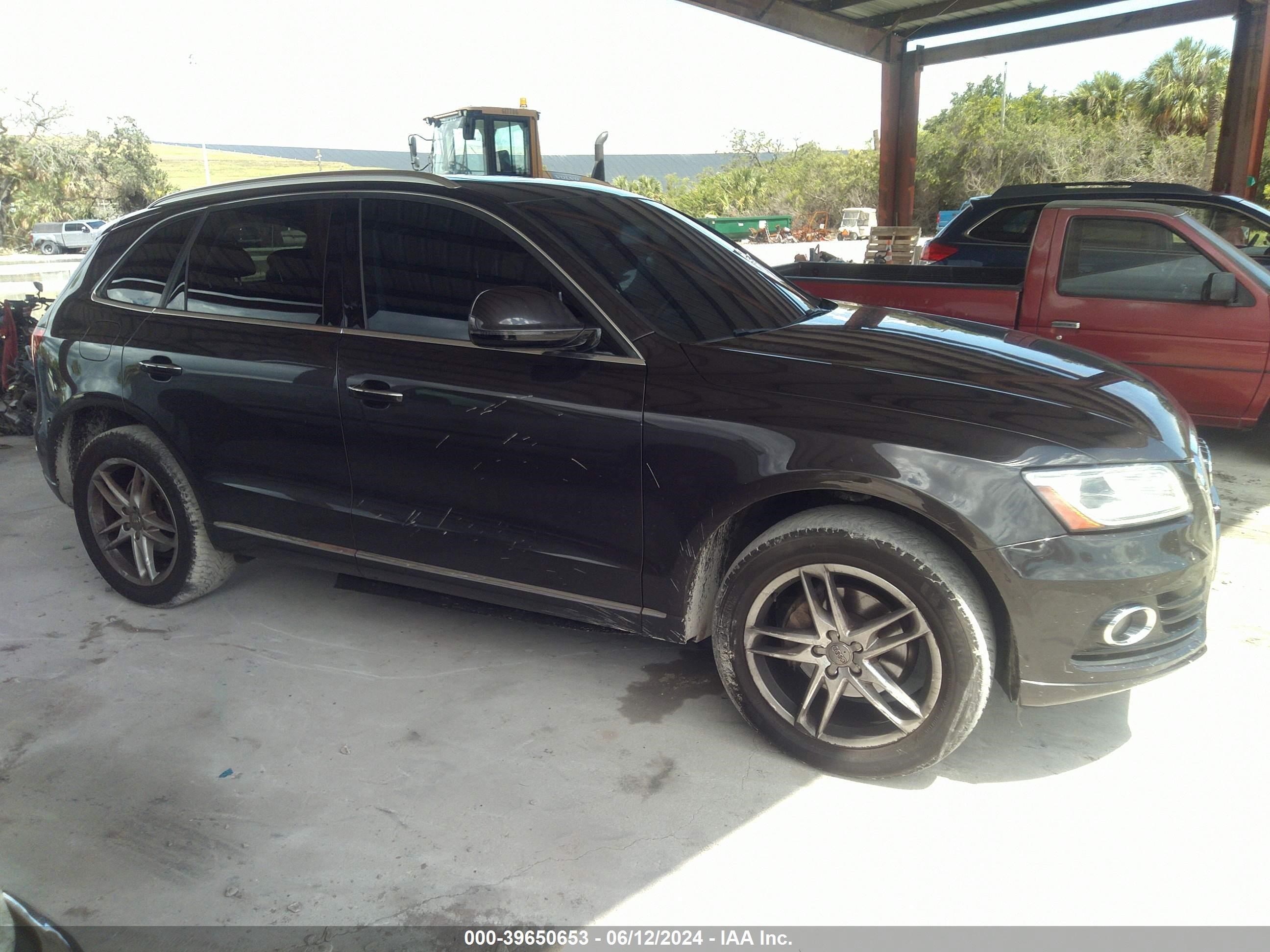 2016 Audi Q5 2.0T Premium vin: WA1L2AFP8GA033165