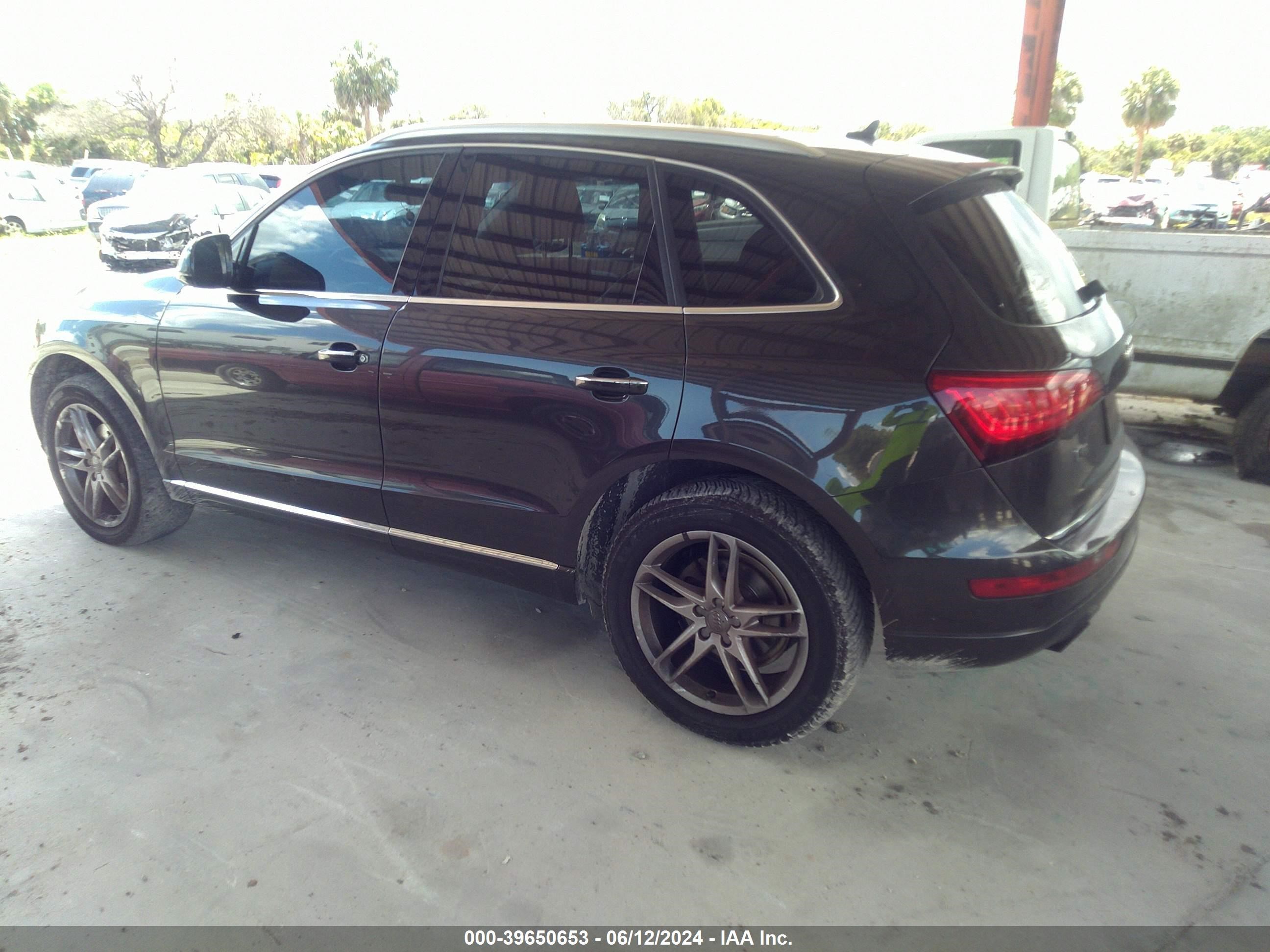 2016 Audi Q5 2.0T Premium vin: WA1L2AFP8GA033165