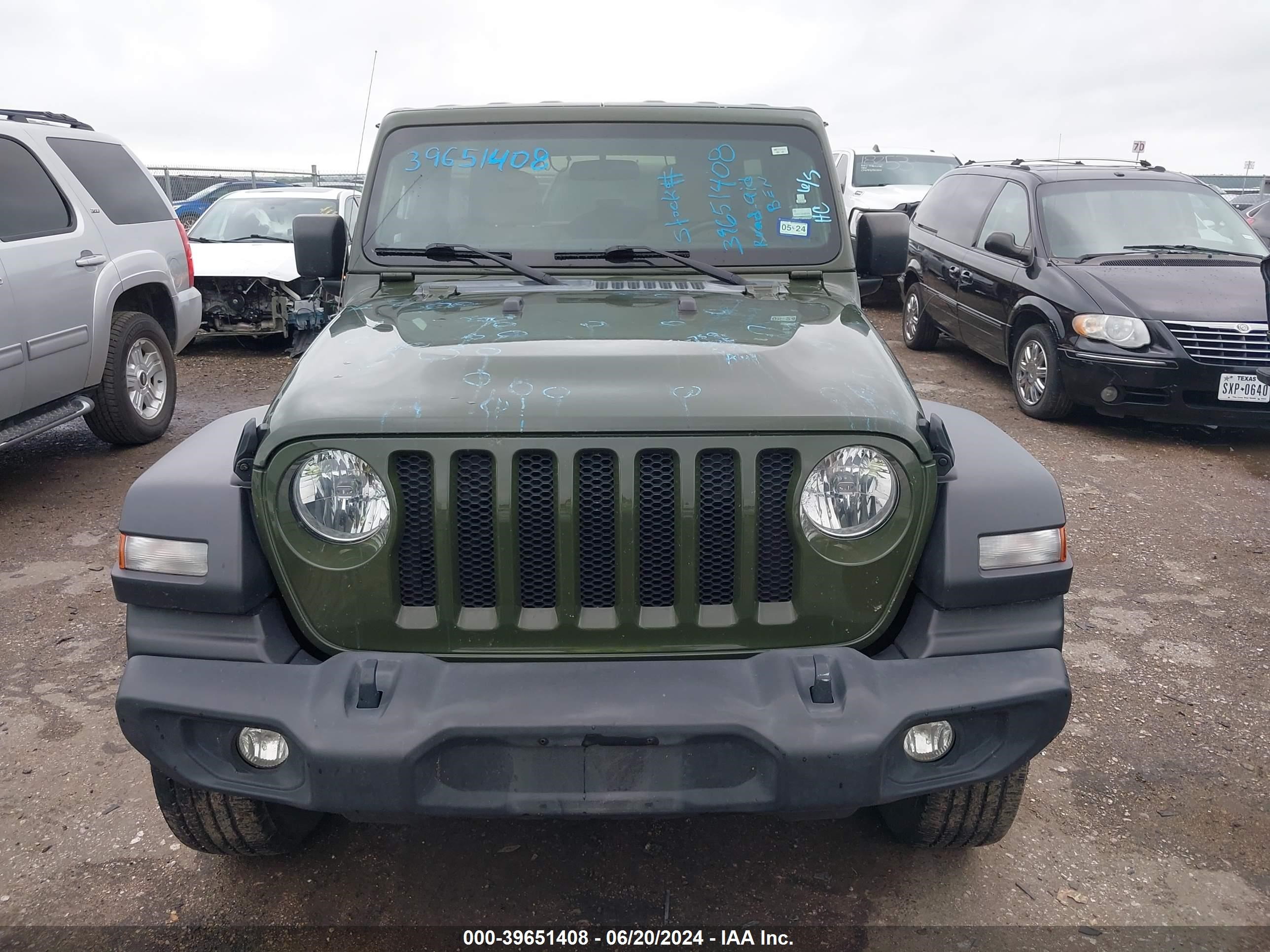 2021 Jeep Wrangler Unlimited Sport vin: 1C4HJXDN0MW622051