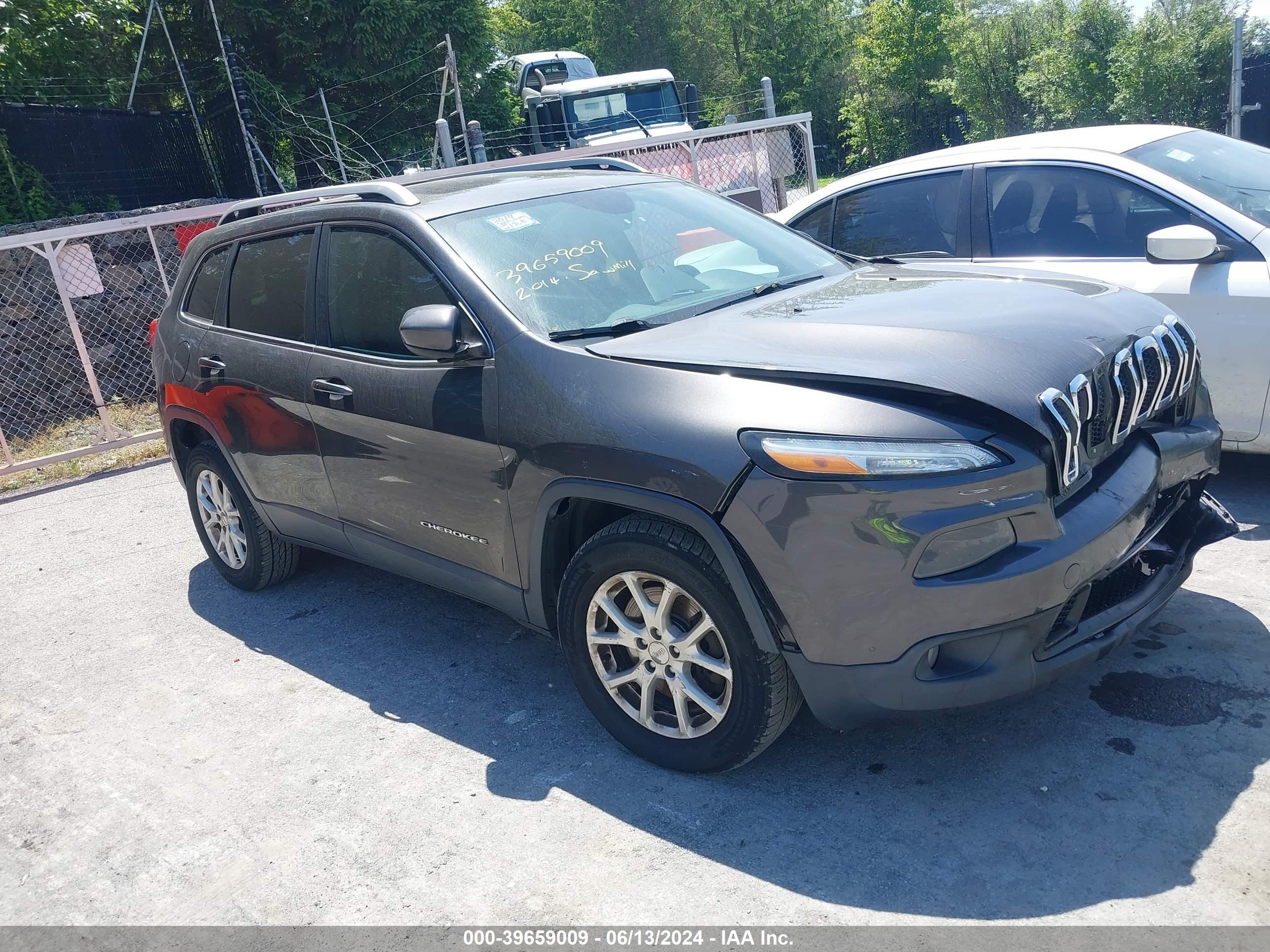 2014 Jeep Cherokee Latitude vin: 1C4PJMCS7EW310361