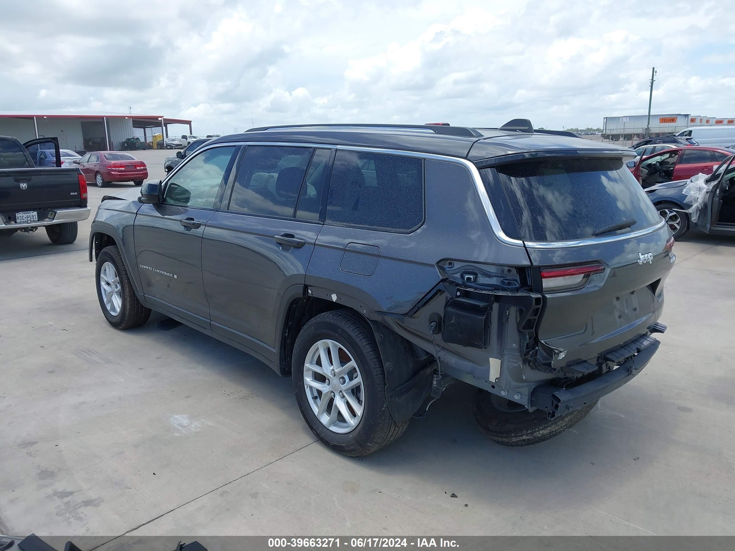 2023 Jeep Grand Cherokee L Laredo 4X2 vin: 1C4RJJAG5P8845864