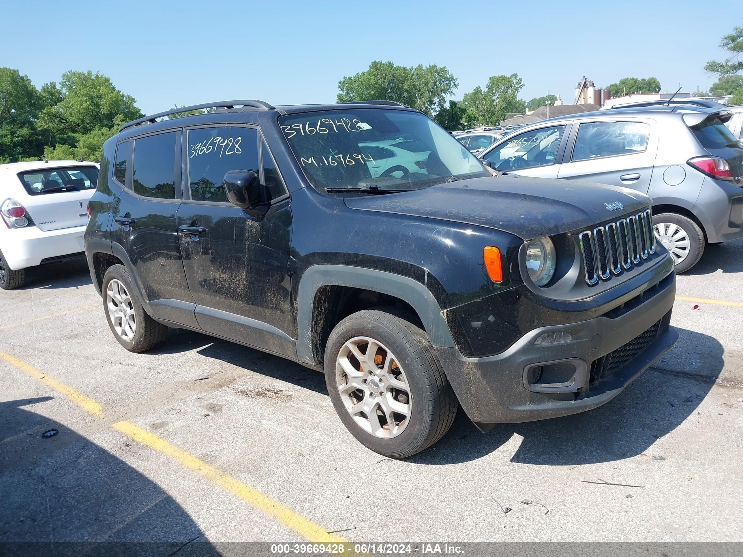 2015 Jeep Renegade Latitude vin: ZACCJBBTXFPB87974