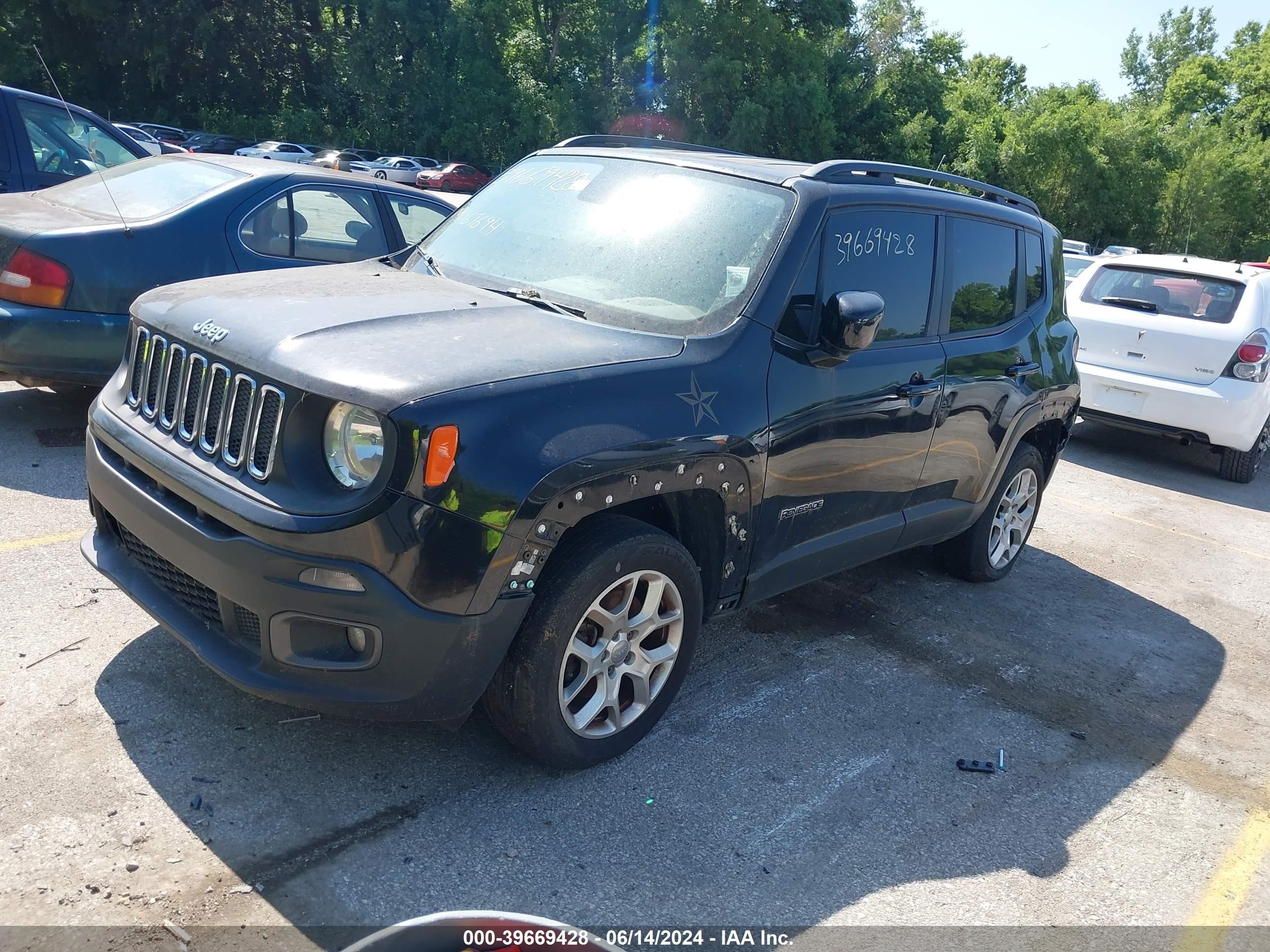 2015 Jeep Renegade Latitude vin: ZACCJBBTXFPB87974