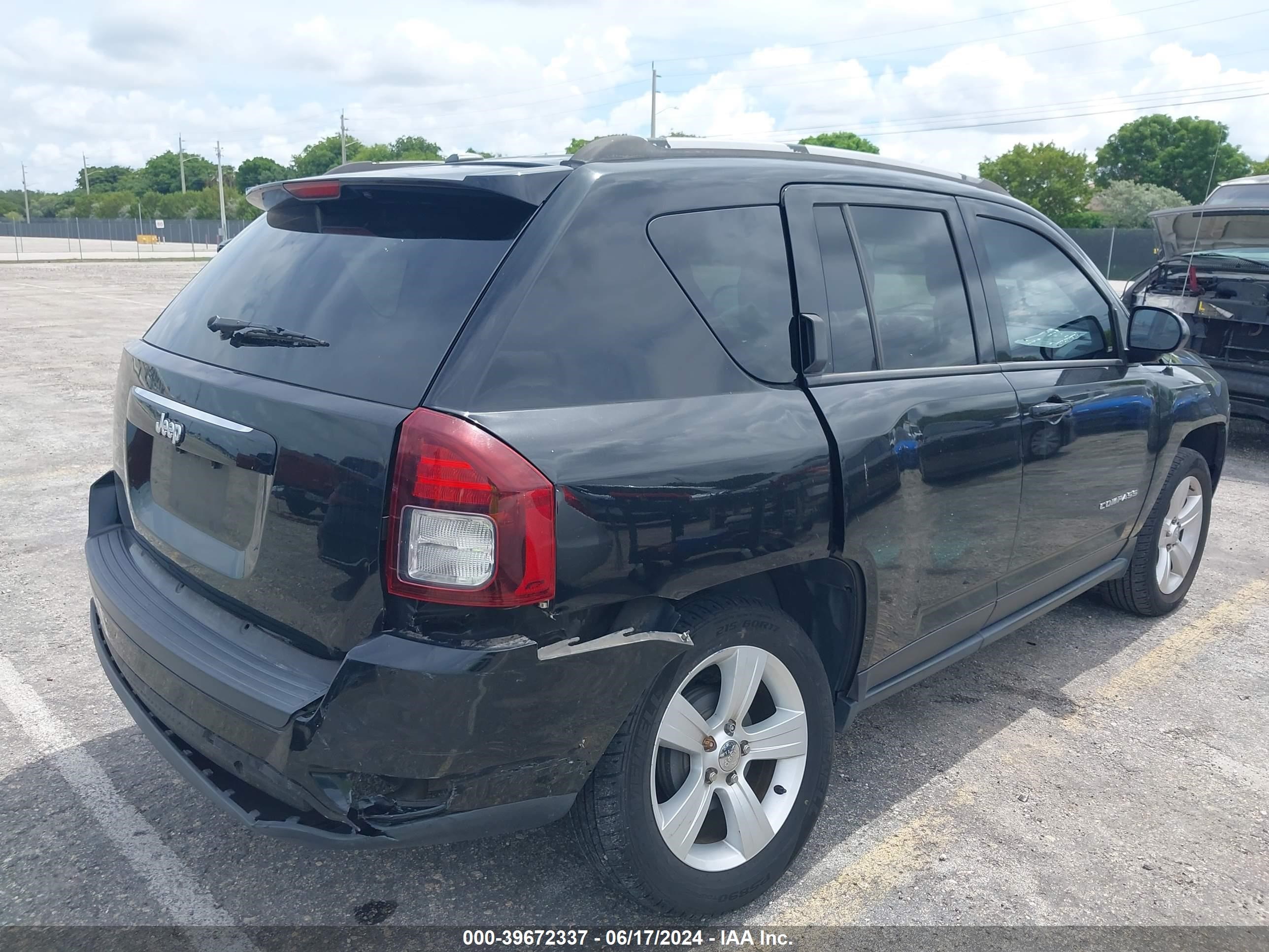 2016 Jeep Compass Sport vin: 1C4NJCBA6GD525951