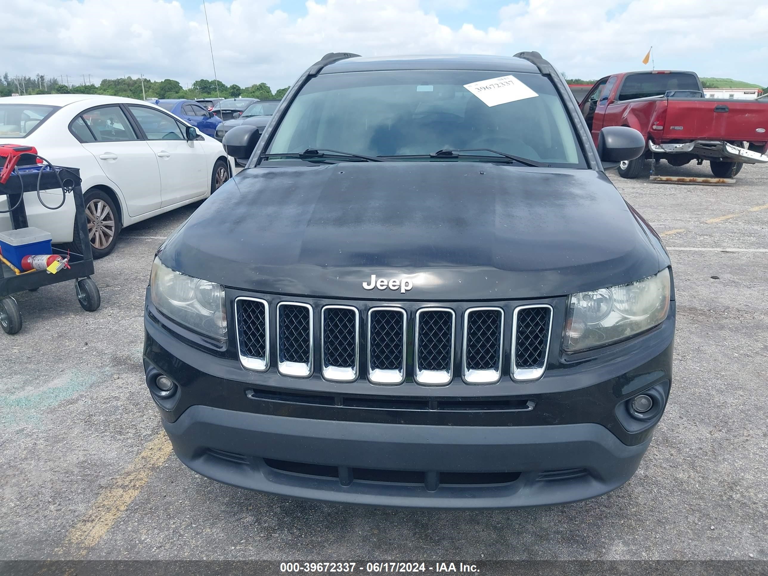 2016 Jeep Compass Sport vin: 1C4NJCBA6GD525951