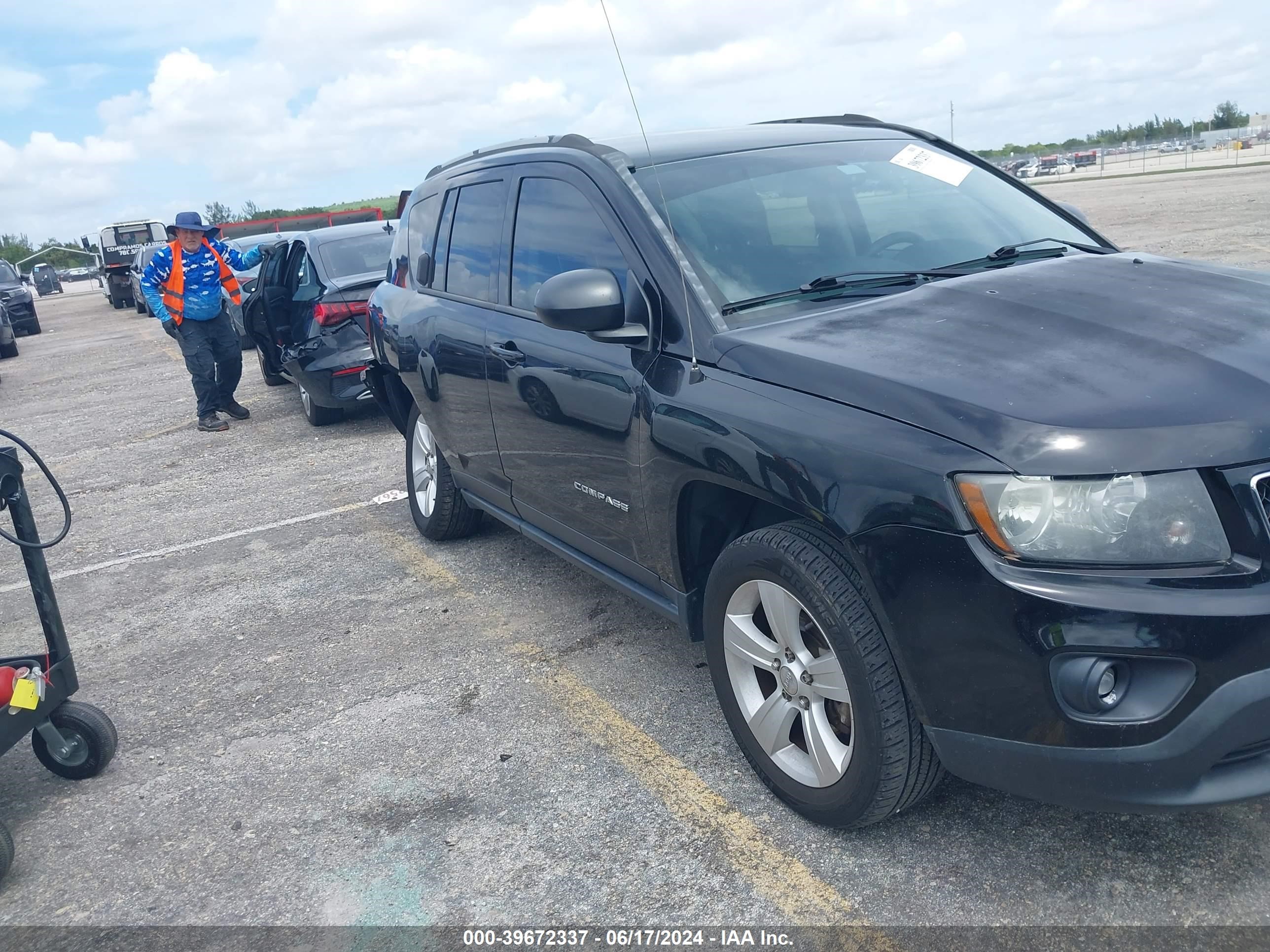 2016 Jeep Compass Sport vin: 1C4NJCBA6GD525951