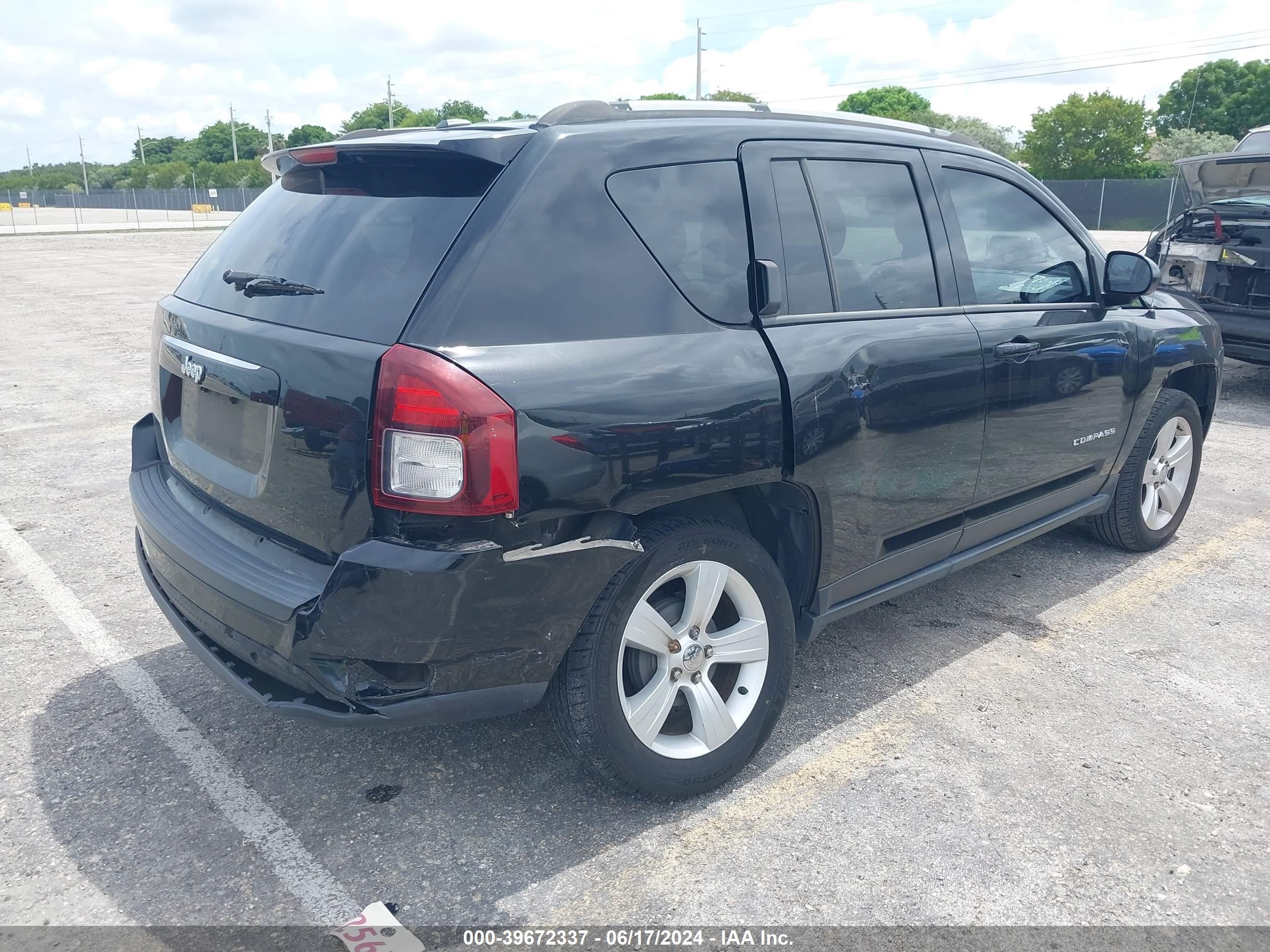 2016 Jeep Compass Sport vin: 1C4NJCBA6GD525951