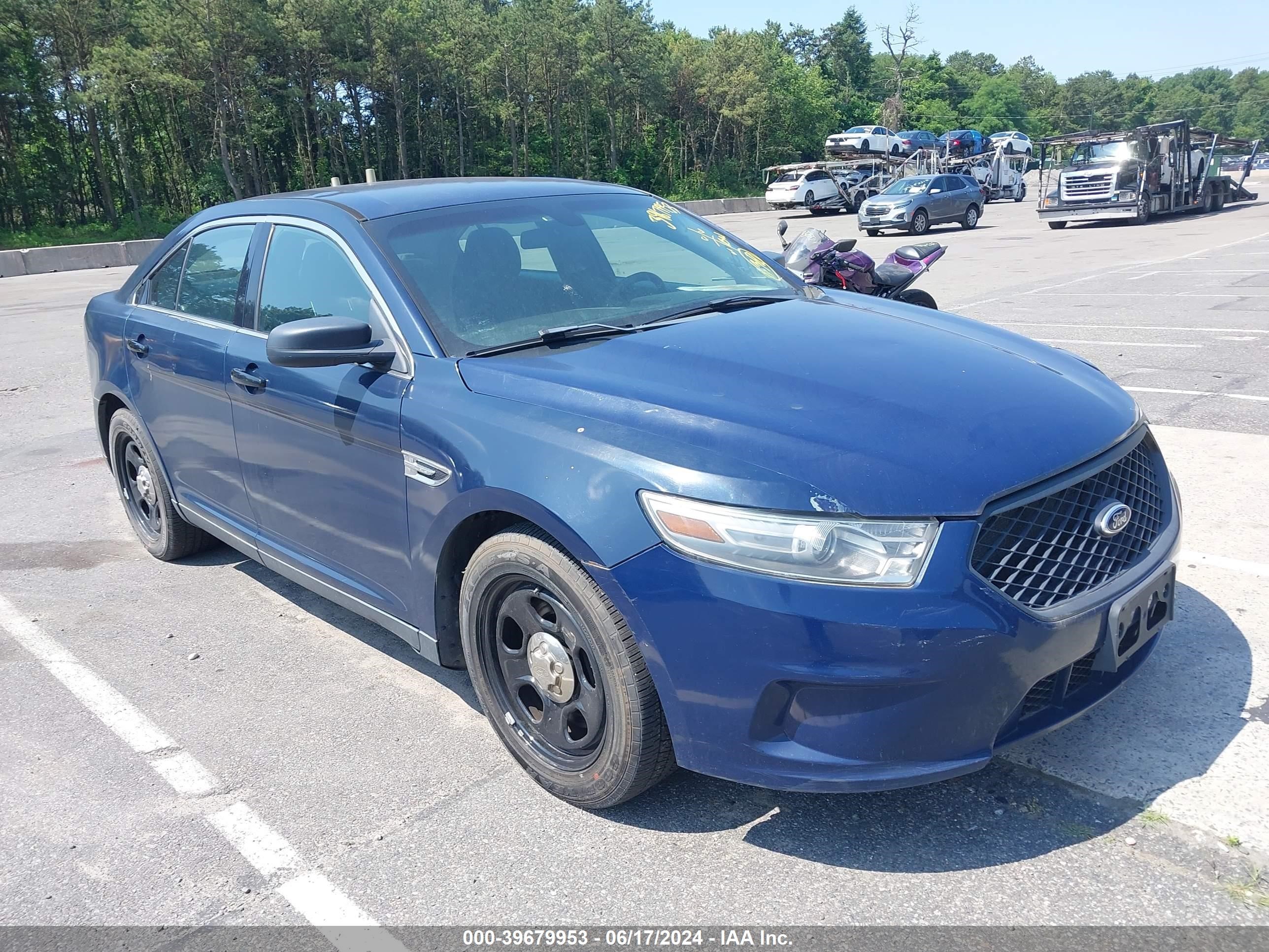 2013 Ford Police Interceptor vin: 1FAHP2M88DG121467