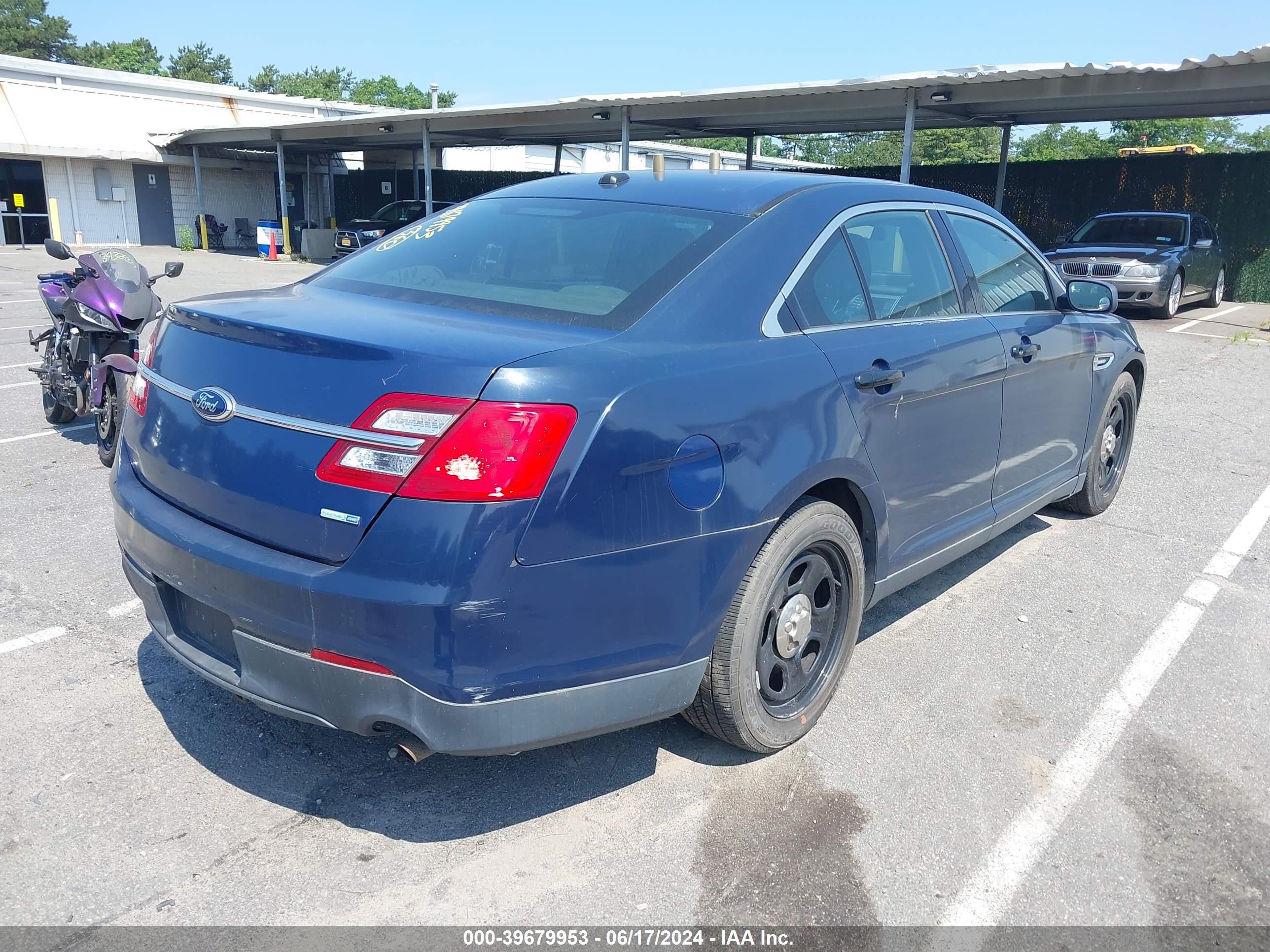 2013 Ford Police Interceptor vin: 1FAHP2M88DG121467