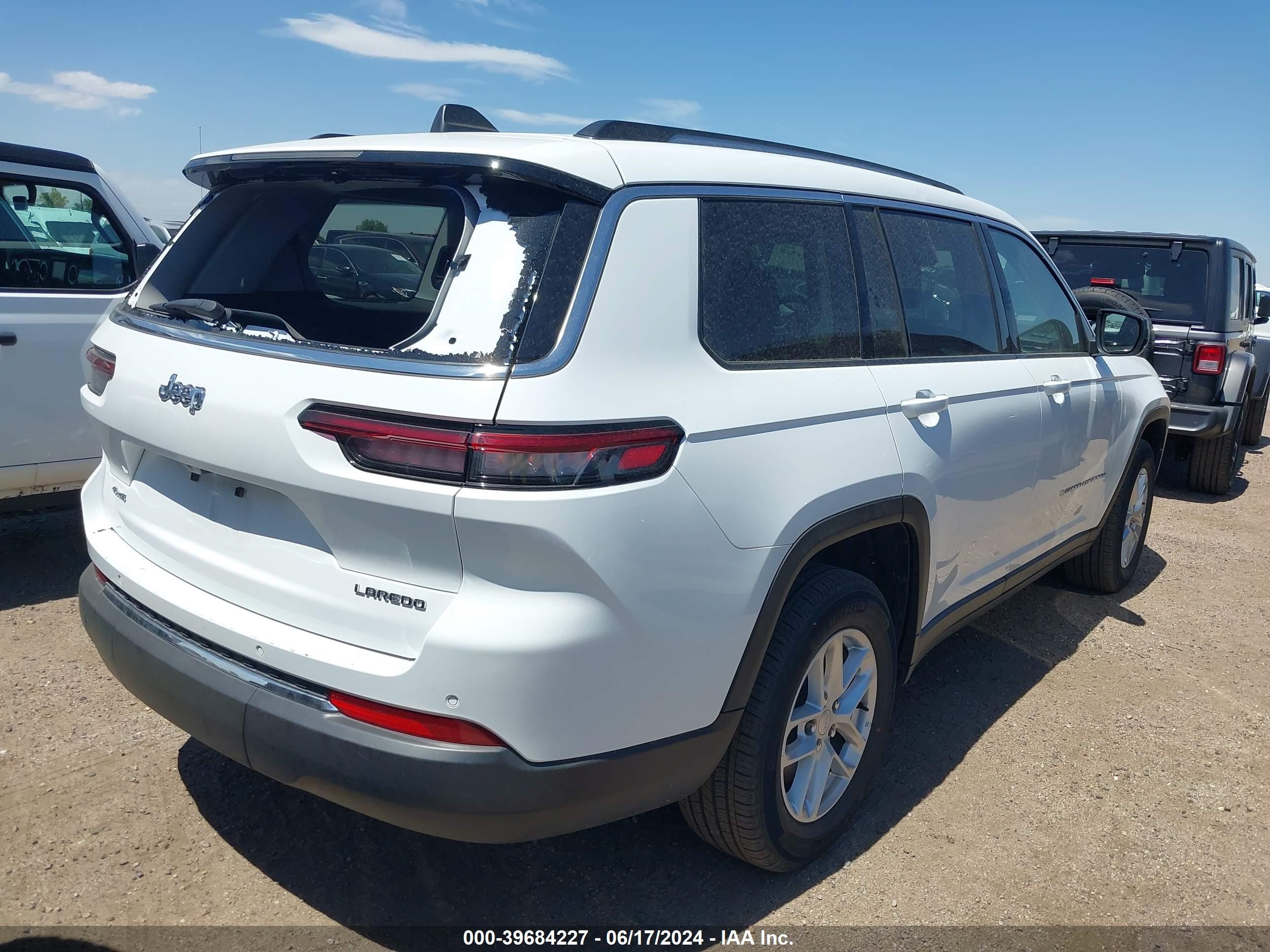 2023 Jeep Grand Cherokee L Laredo 4X4 vin: 1C4RJKAG8P8829275