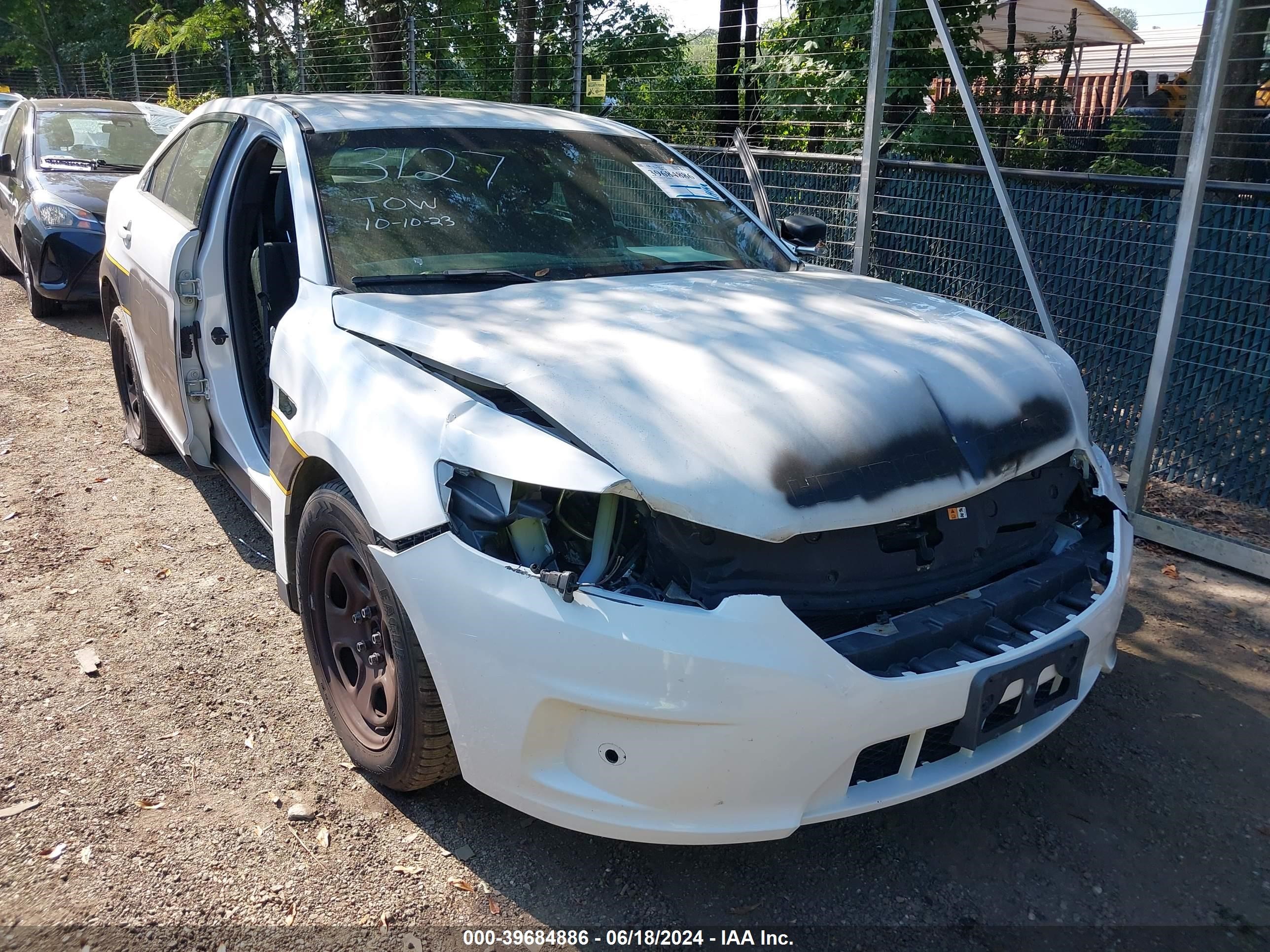 2016 Ford Police Interceptor vin: 1FAHP2MK9GG154803