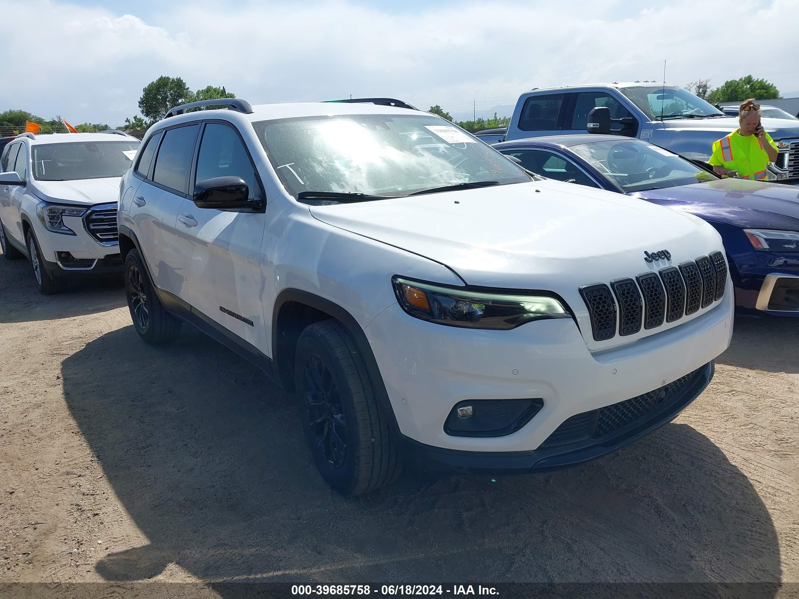 2023 Jeep Cherokee Altitude Lux 4X4 vin: 1C4PJMMB4PD111359