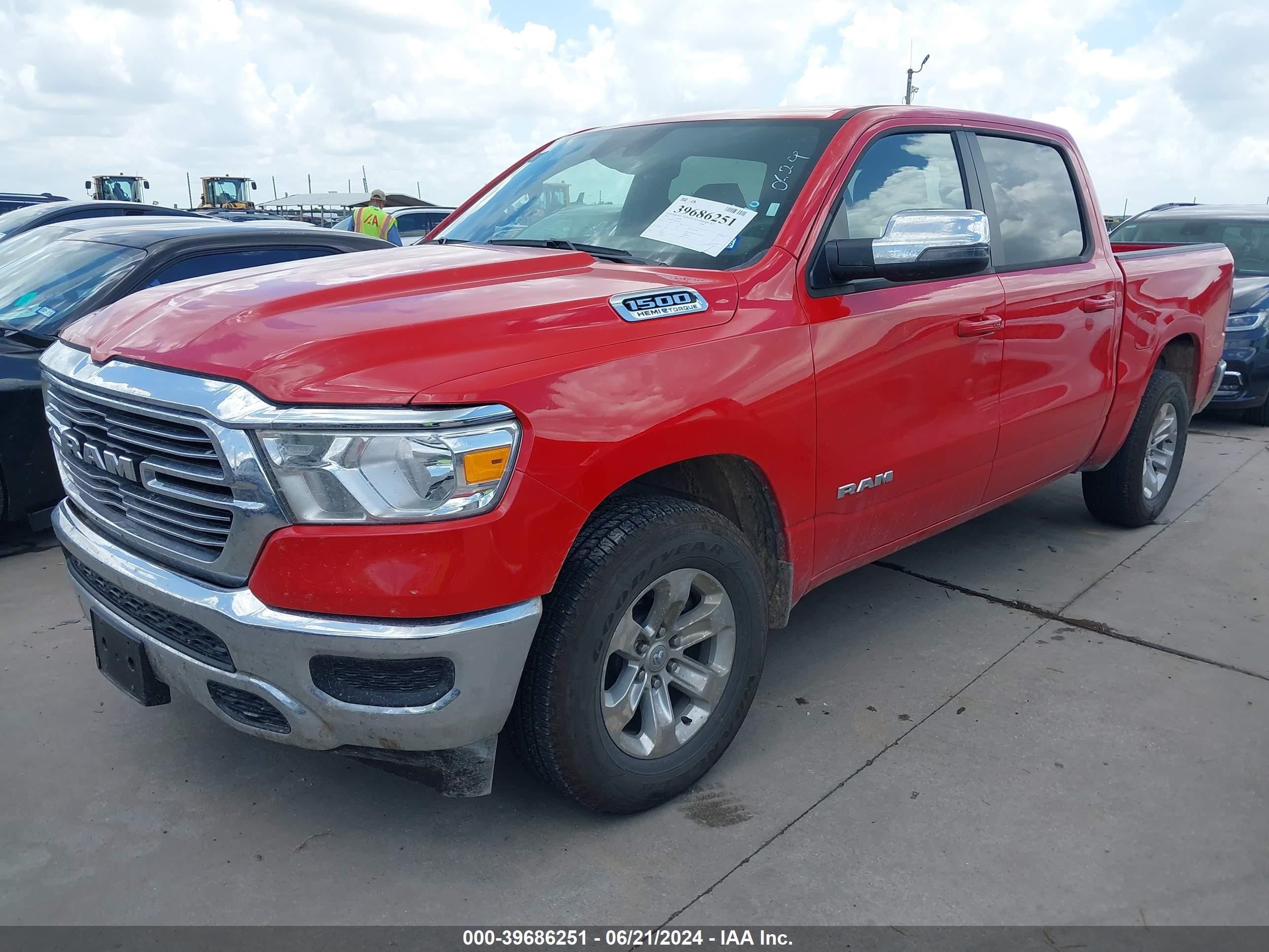 2024 Ram 1500 Laramie vin: 1C6RREJT4RN220624