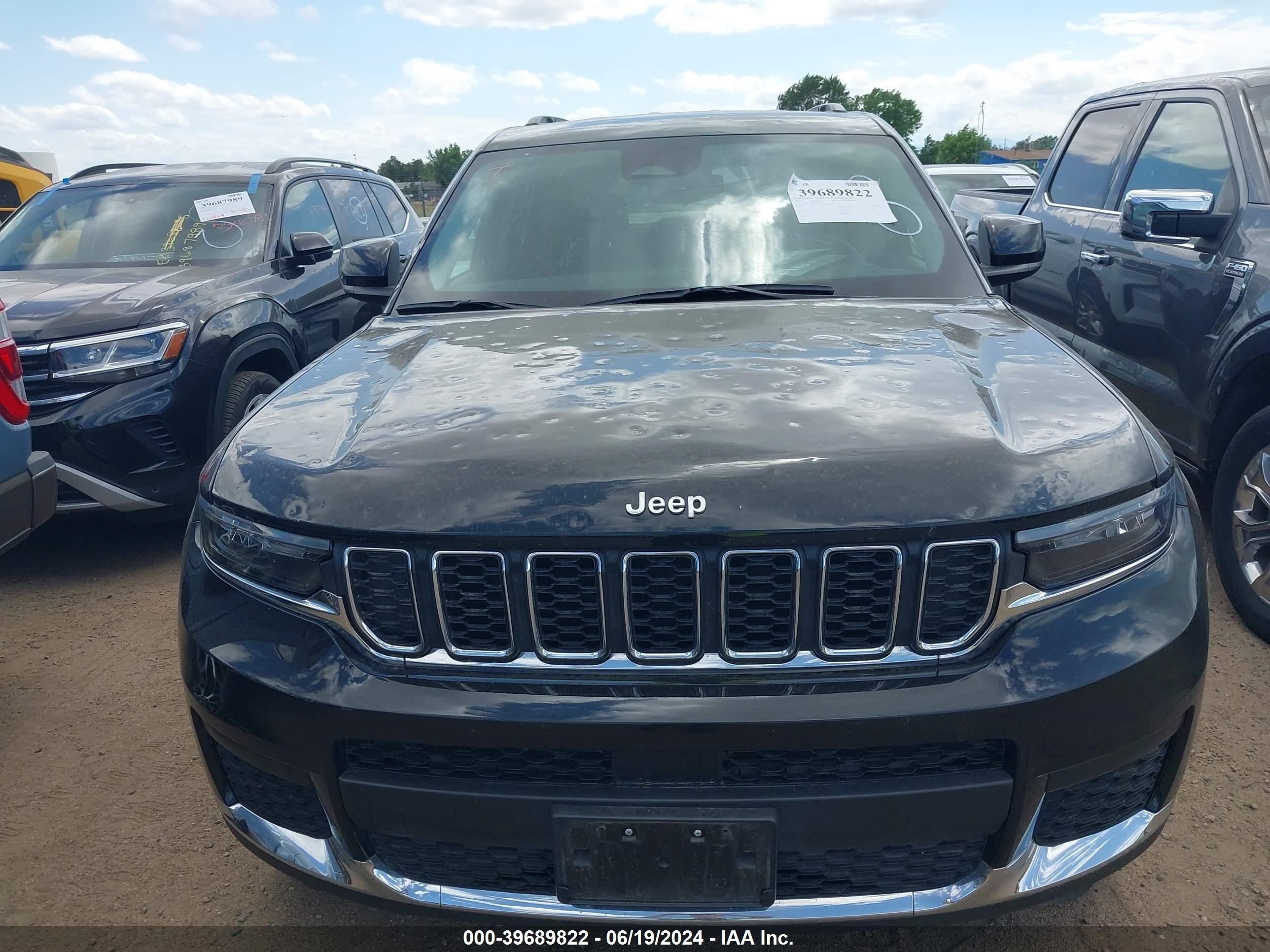 2023 Jeep Grand Cherokee L Laredo 4X4 vin: 1C4RJKAG8P8829518