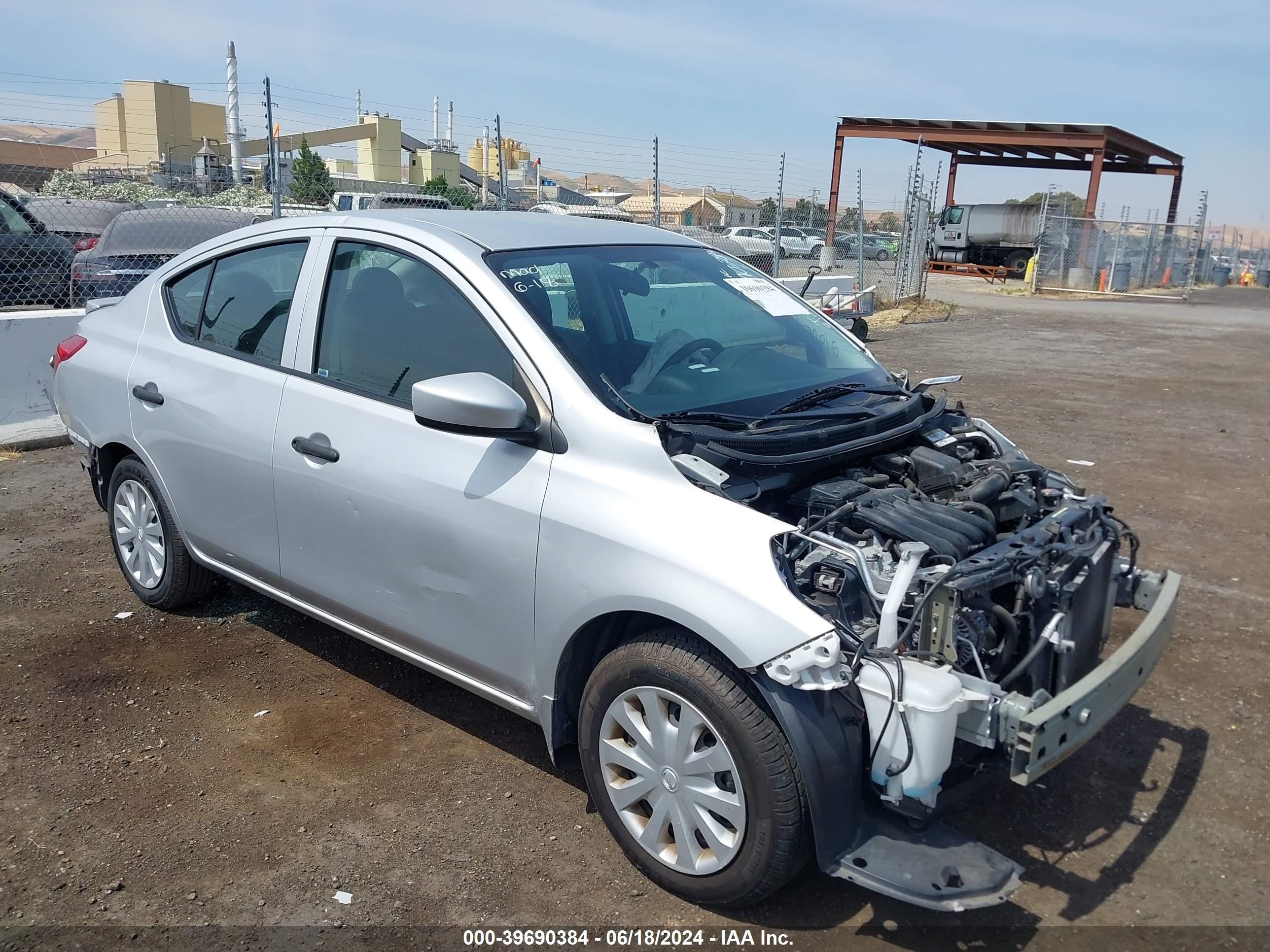 2017 Nissan Versa 1.6 S+ vin: 3N1CN7AP4HL834437