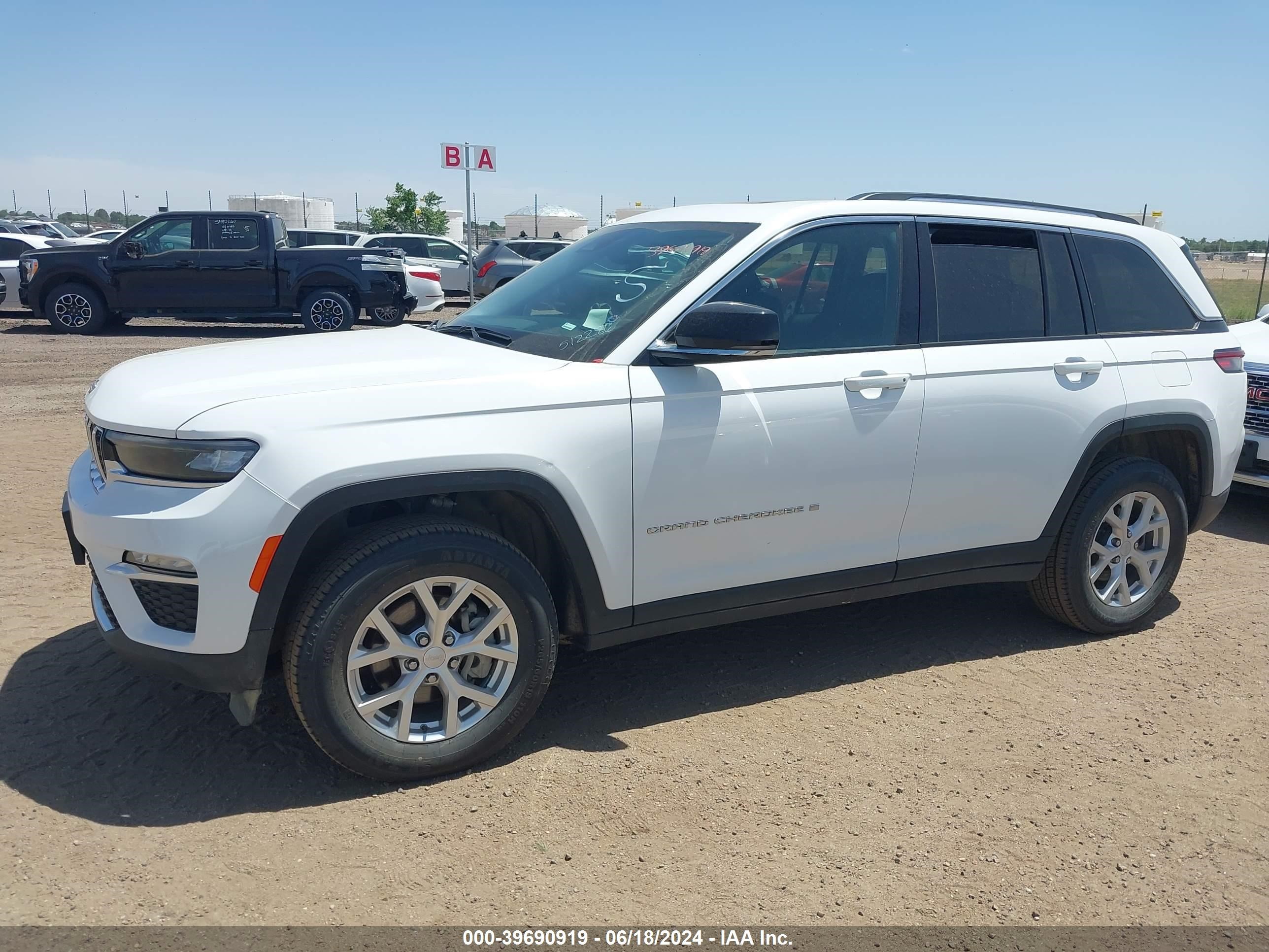 2023 Jeep Grand Cherokee Limited 4X4 vin: 1C4RJHBG8PC512286