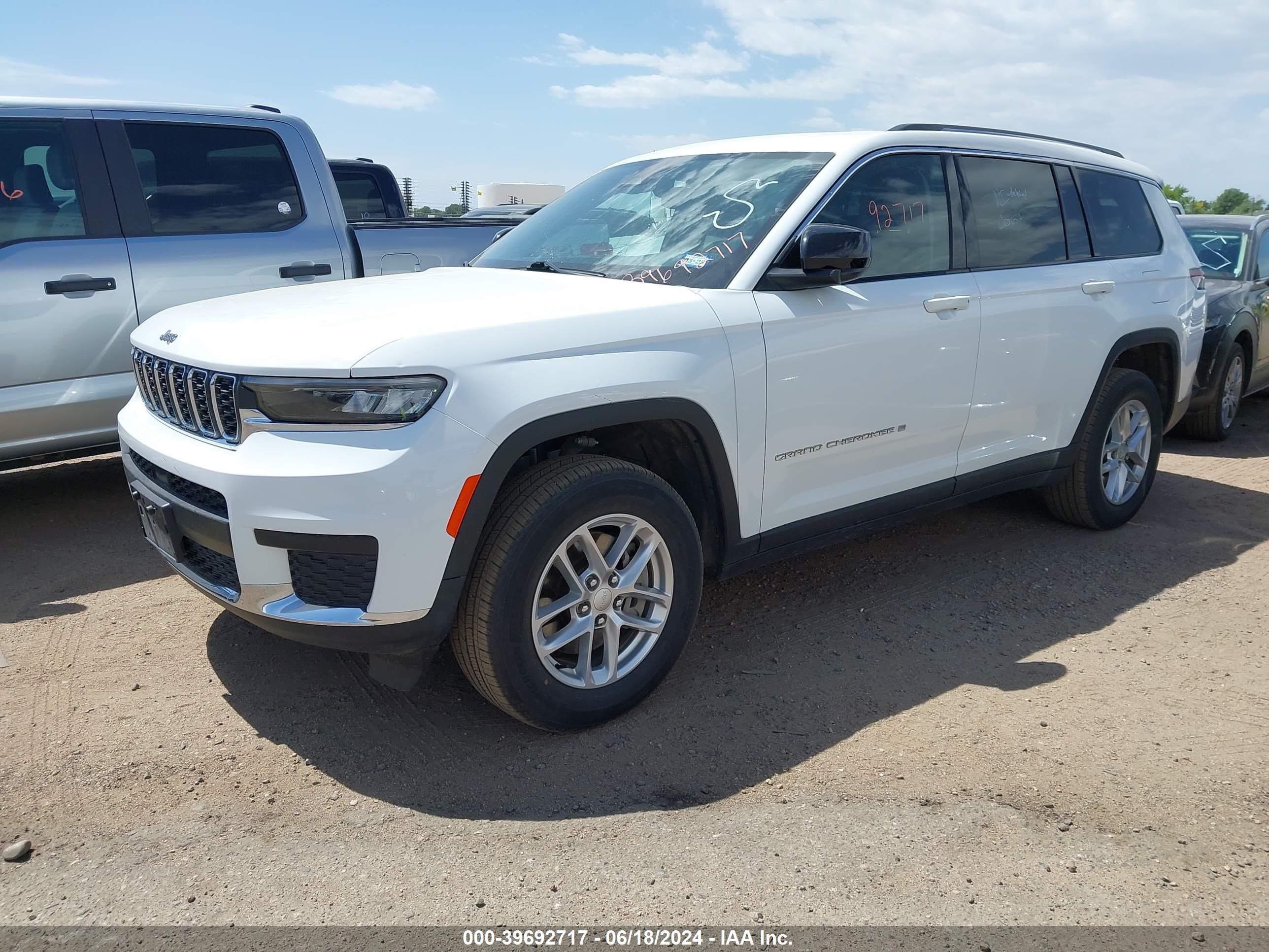 2023 Jeep Grand Cherokee L Laredo 4X4 vin: 1C4RJKAG4P8815163