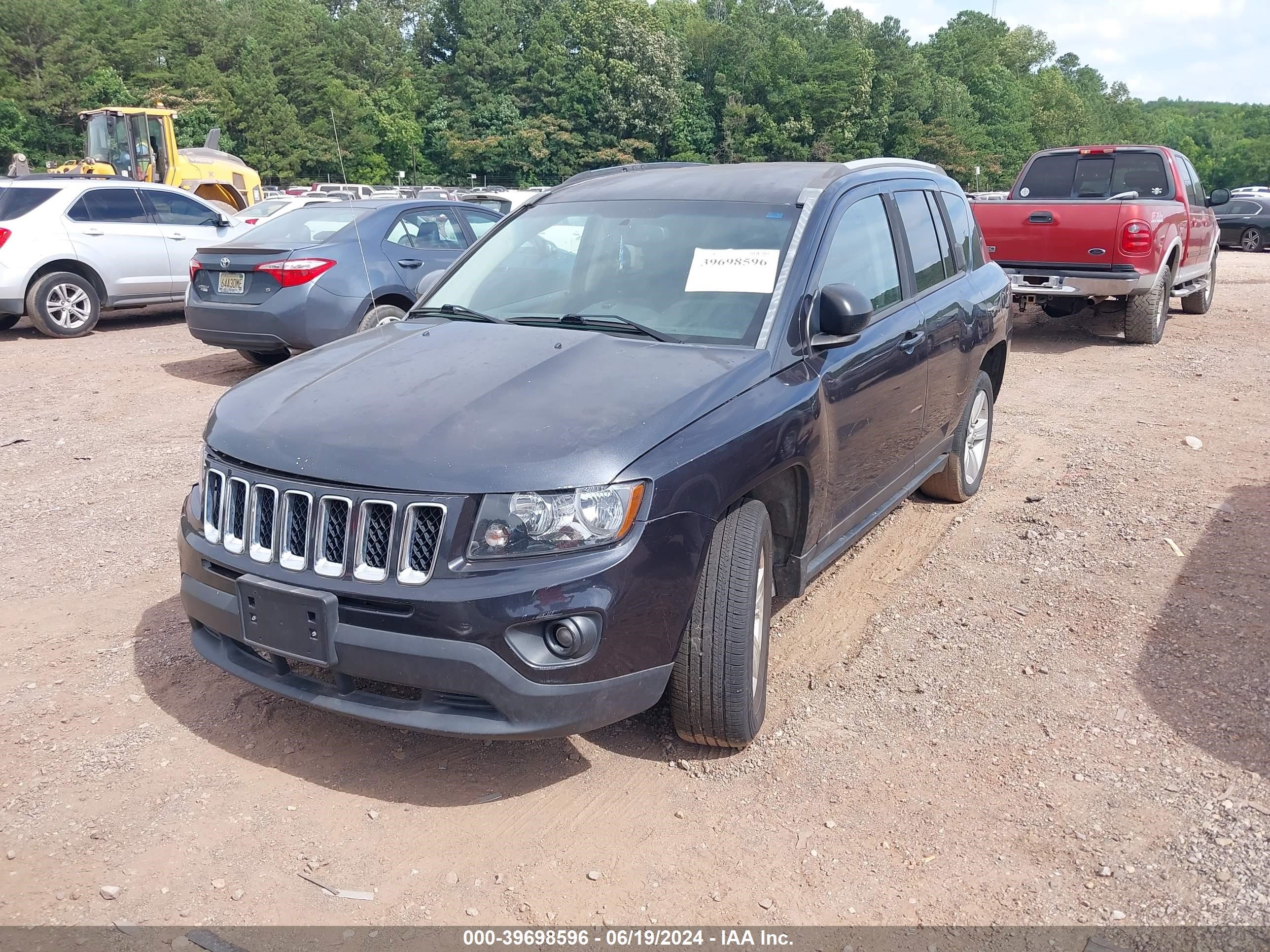 2016 Jeep Compass Sport vin: 1C4NJCBA8GD560992