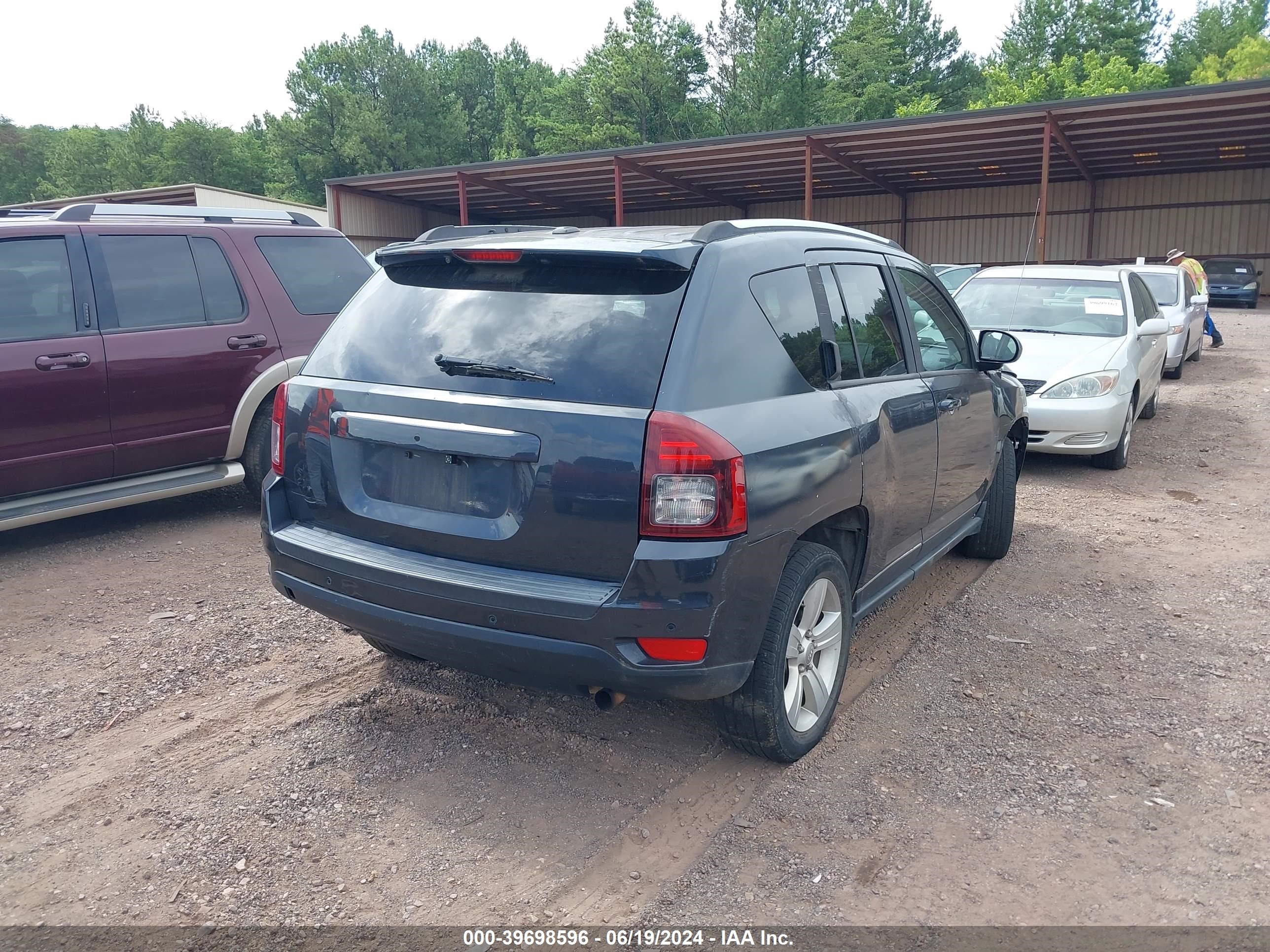 2016 Jeep Compass Sport vin: 1C4NJCBA8GD560992