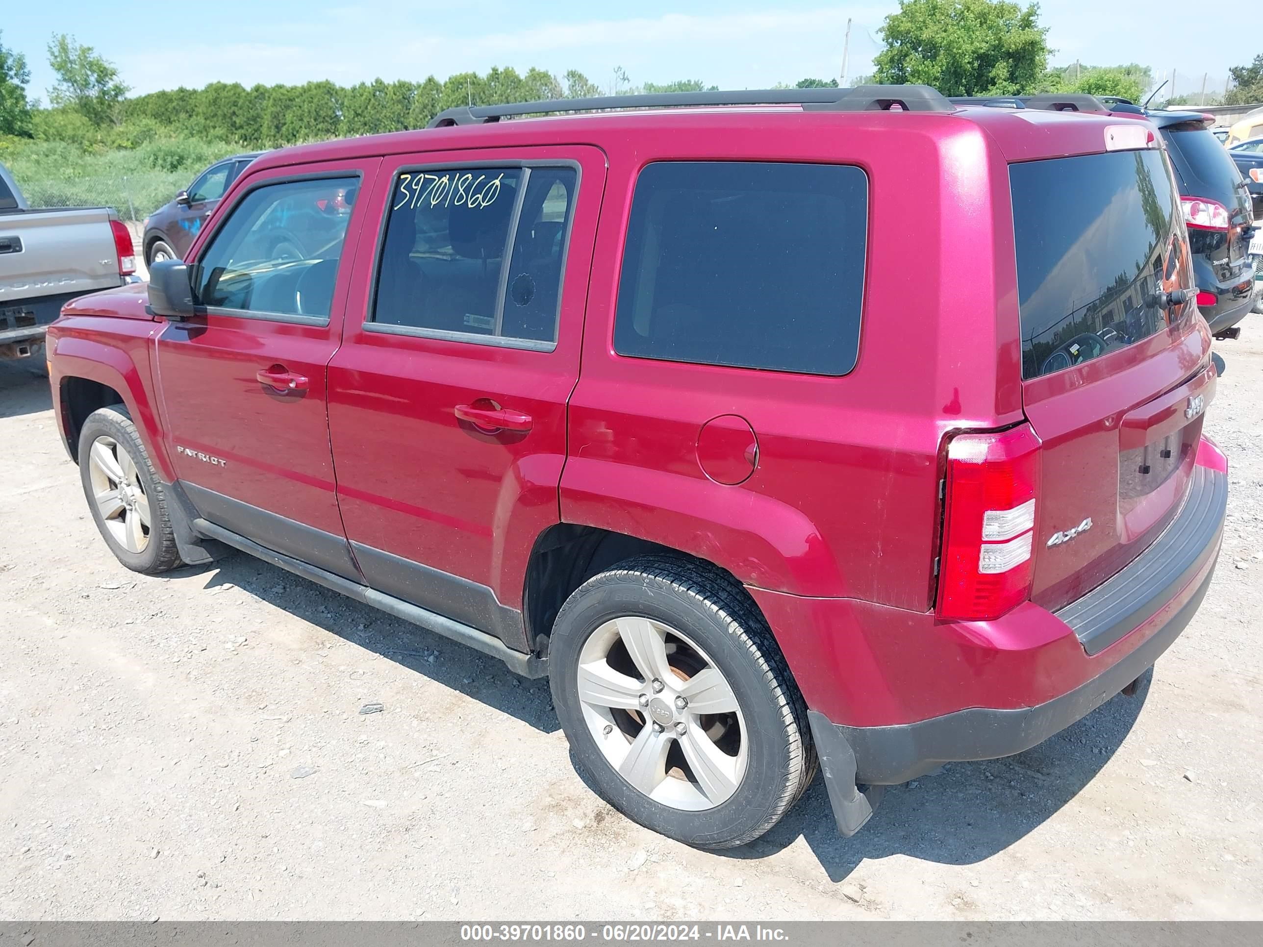 2012 Jeep Patriot Latitude vin: 1C4NJRFB9CD525605