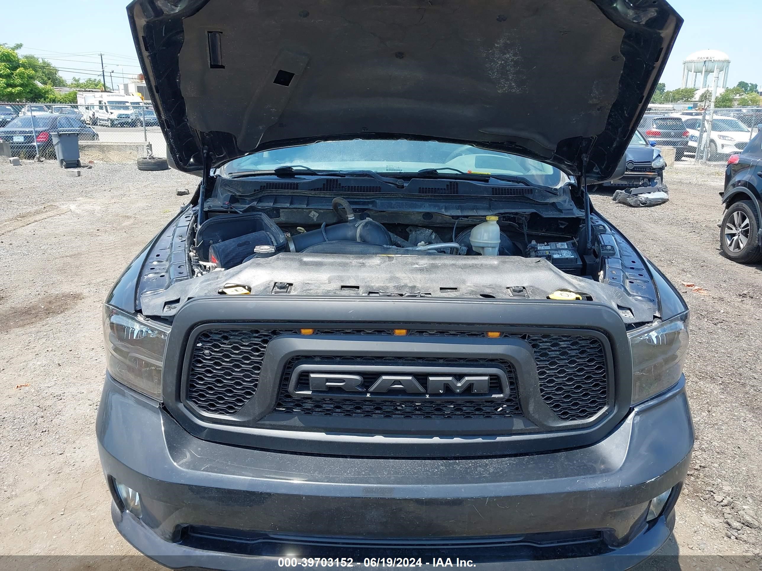 2014 Ram 1500 Express vin: 1C6RR7FT4ES142927