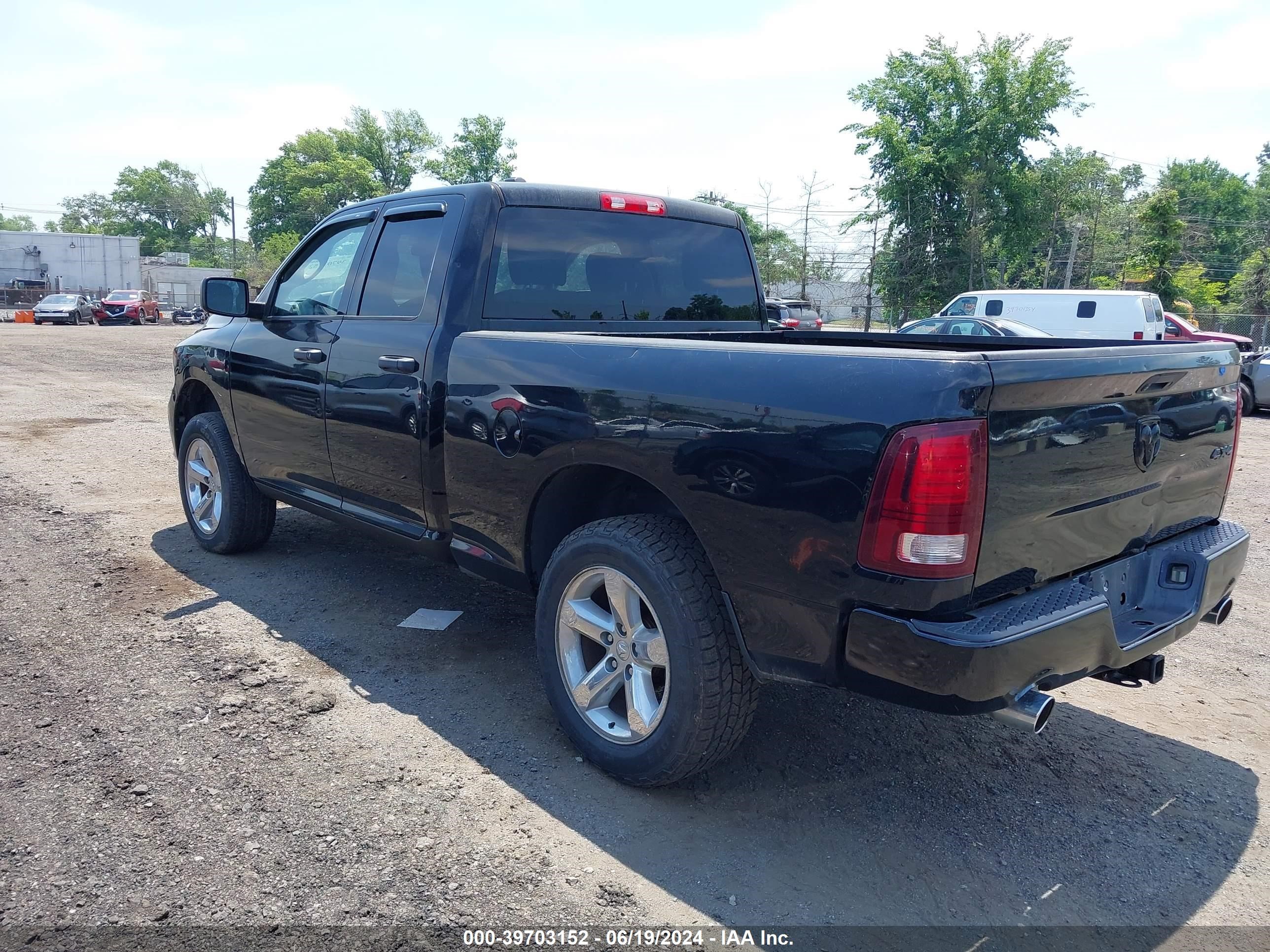 2014 Ram 1500 Express vin: 1C6RR7FT4ES142927