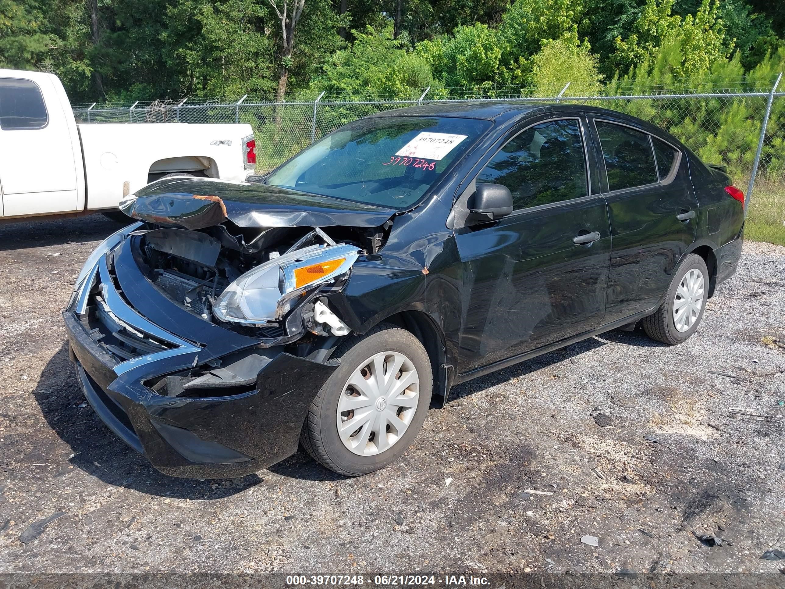 2015 Nissan Versa 1.6 S+ vin: 3N1CN7AP5FL860722