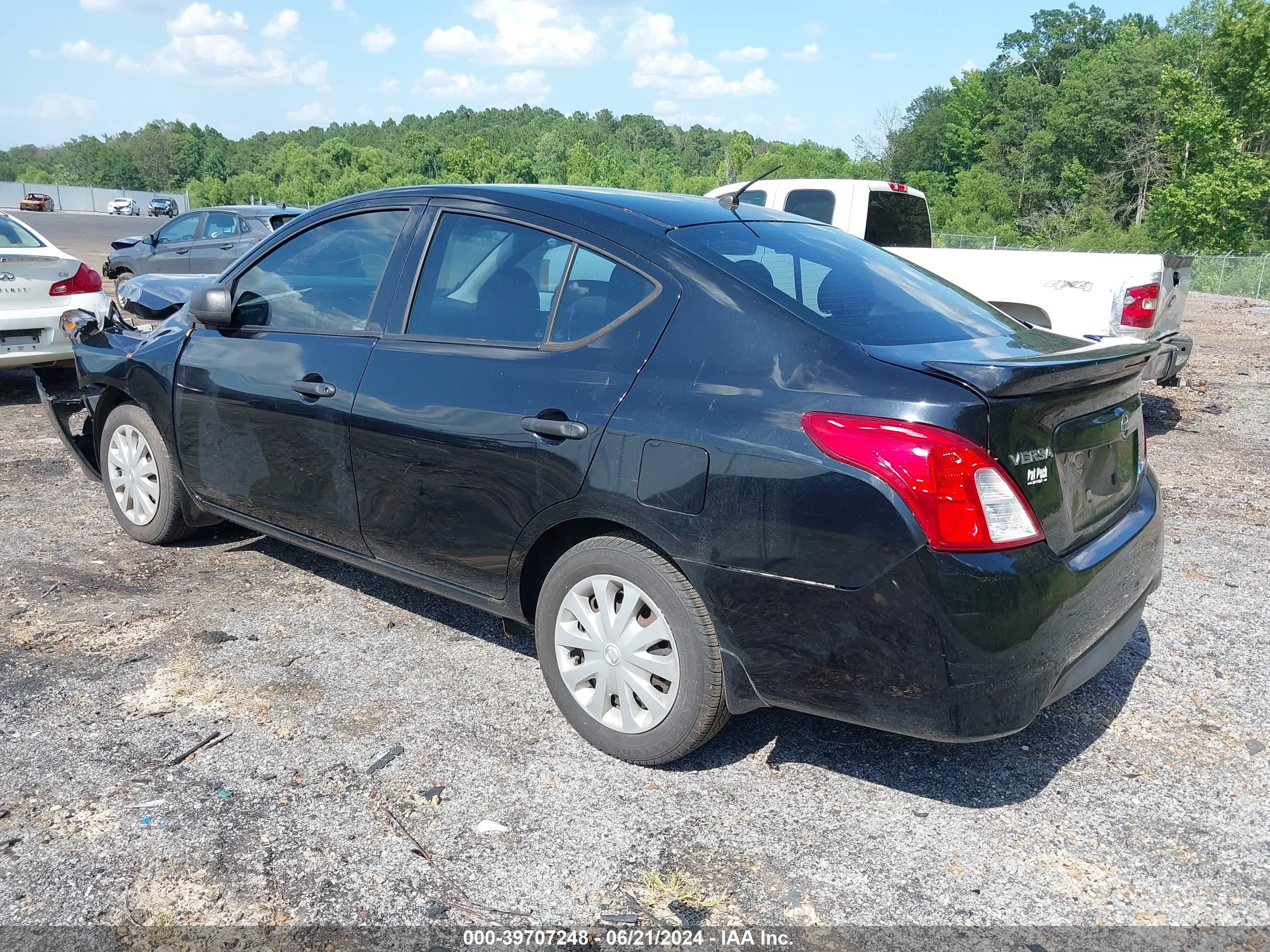 2015 Nissan Versa 1.6 S+ vin: 3N1CN7AP5FL860722