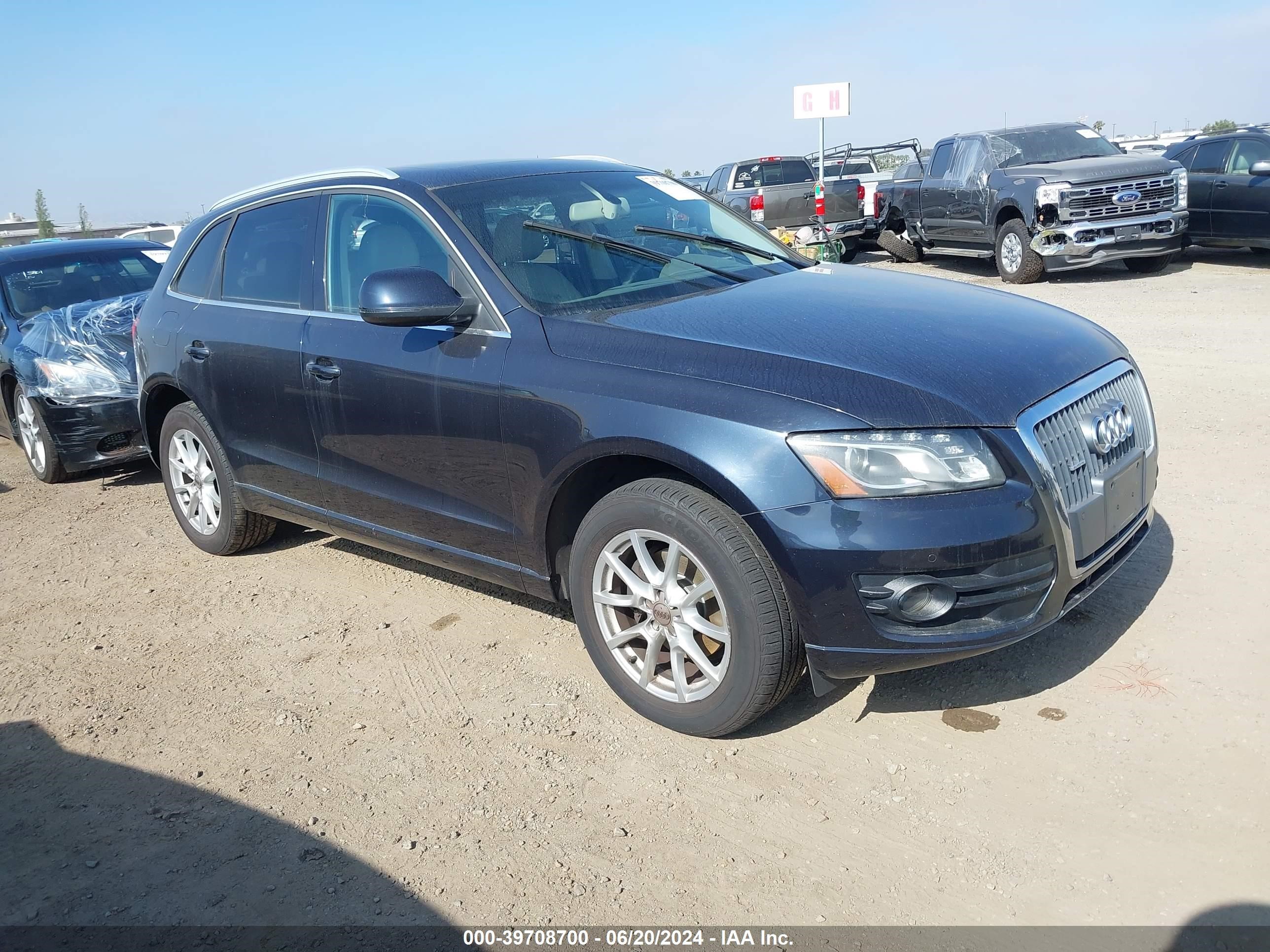 2012 Audi Q5 2.0T Premium vin: WA1LFAFP5CA021537