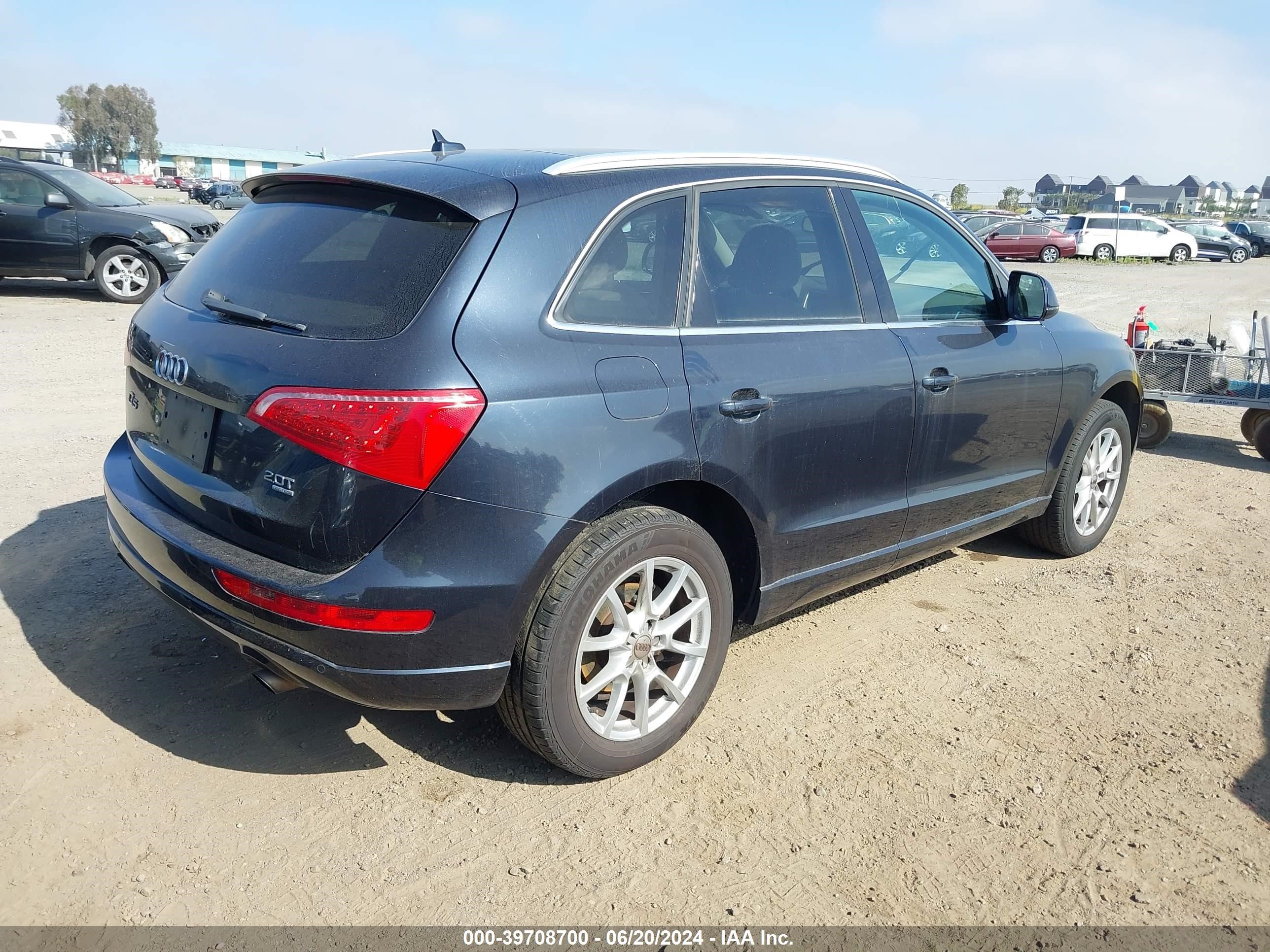 2012 Audi Q5 2.0T Premium vin: WA1LFAFP5CA021537