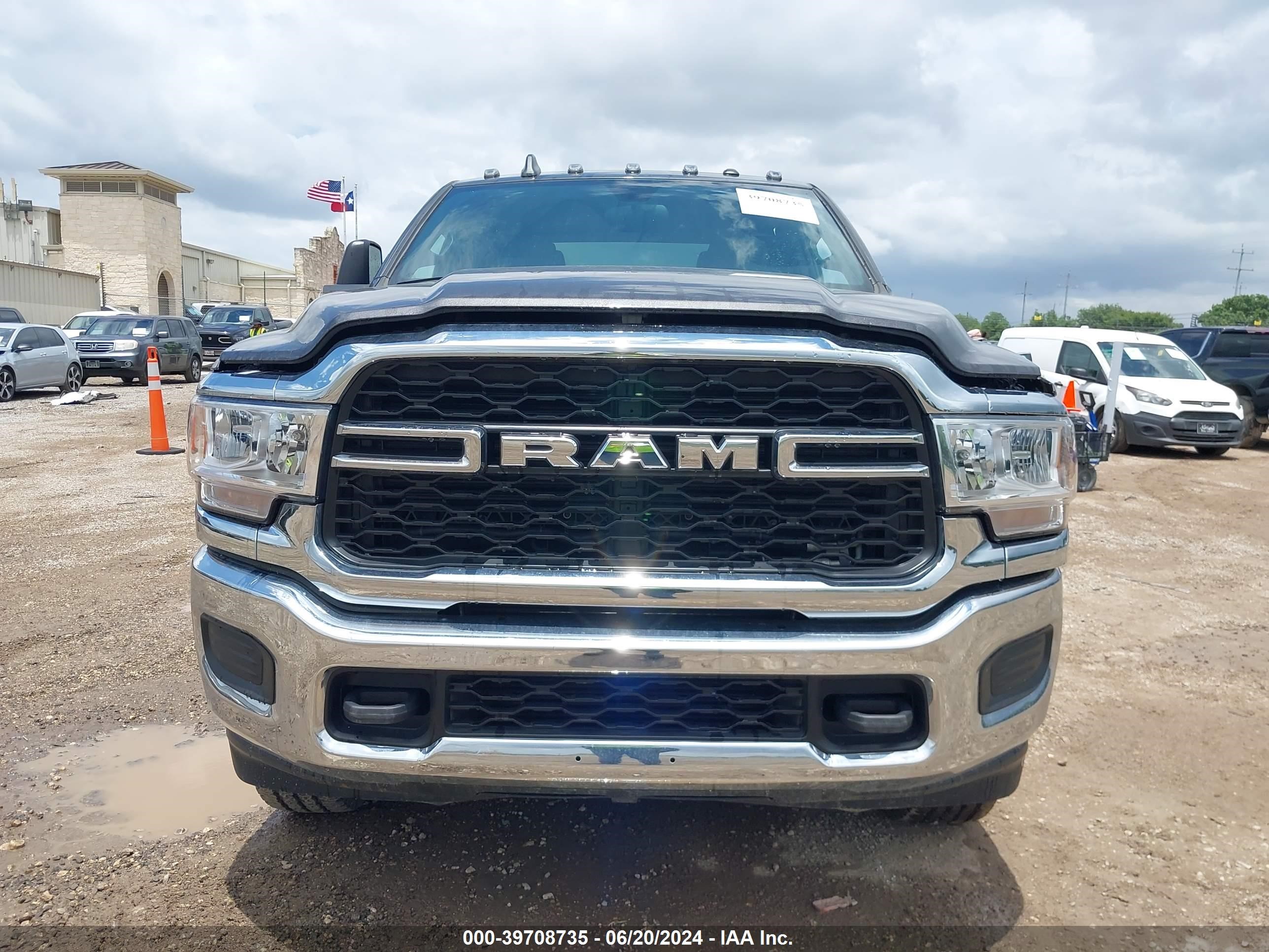 2023 Ram 2500 vin: 3C6UR5CL6PG635411