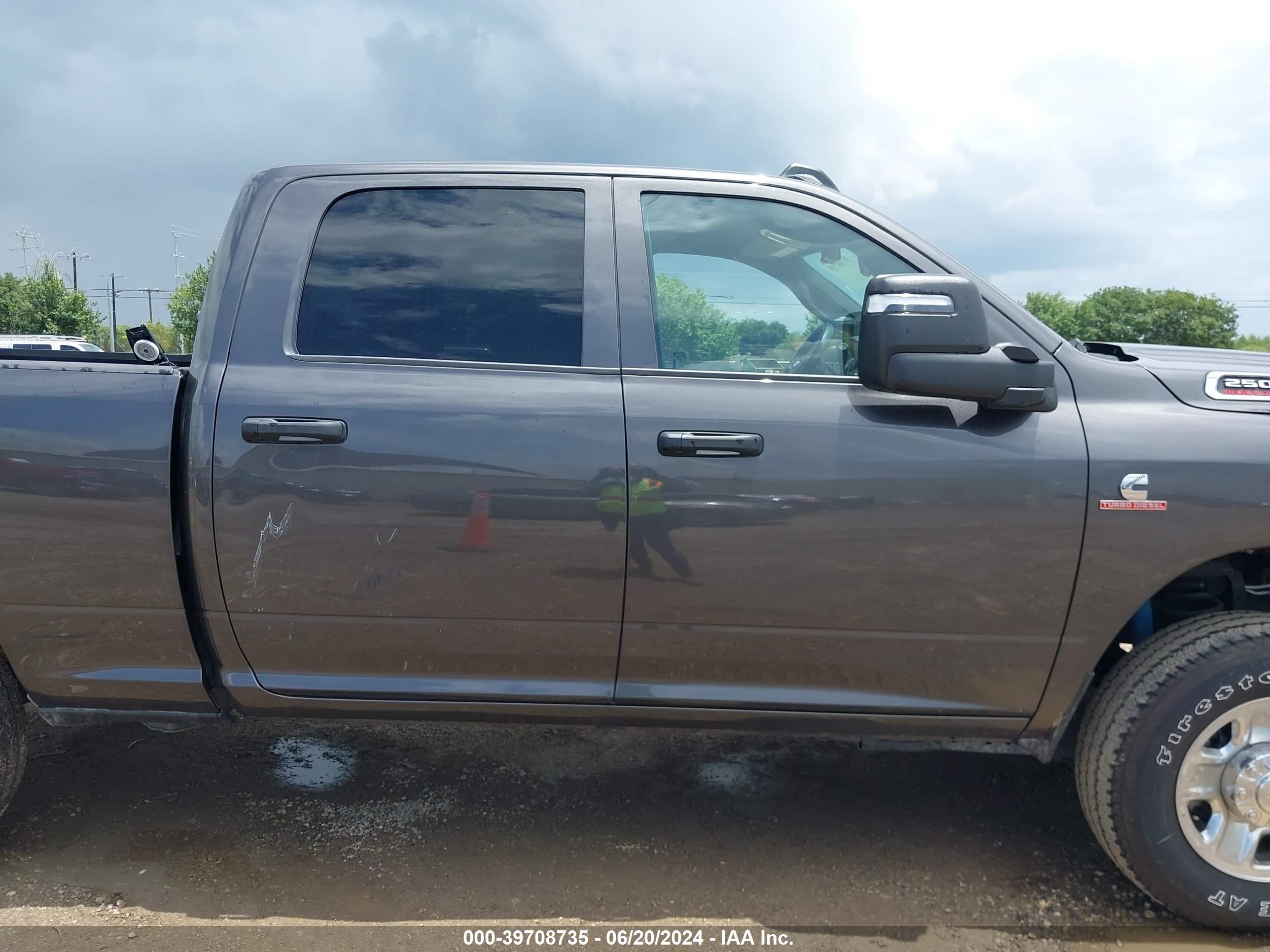 2023 Ram 2500 vin: 3C6UR5CL6PG635411