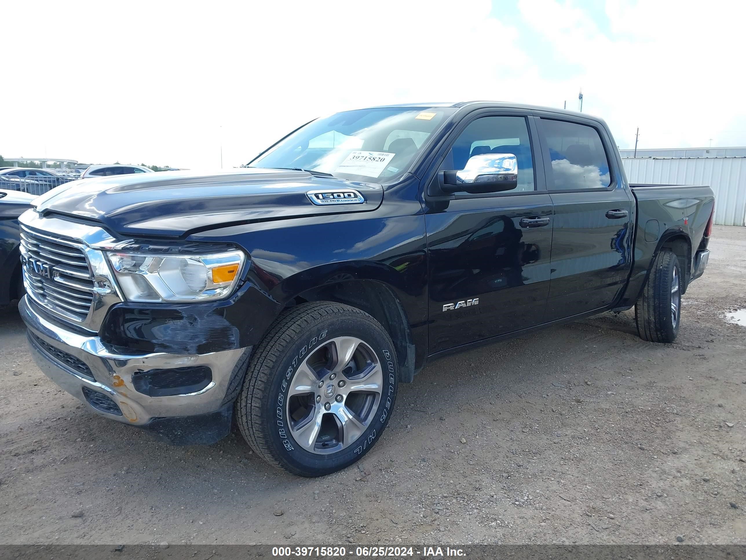 2024 Ram 1500 Laramie vin: 1C6RREJT3RN219660