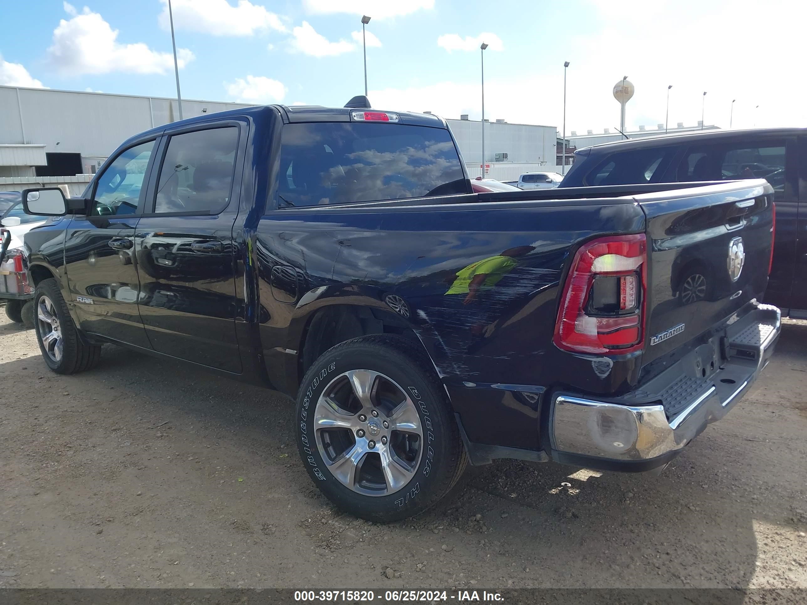 2024 Ram 1500 Laramie vin: 1C6RREJT3RN219660