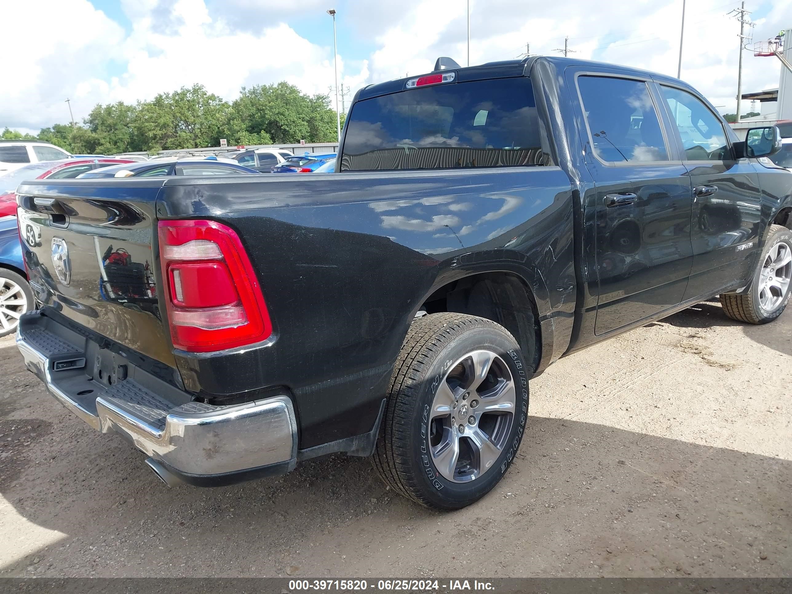 2024 Ram 1500 Laramie vin: 1C6RREJT3RN219660