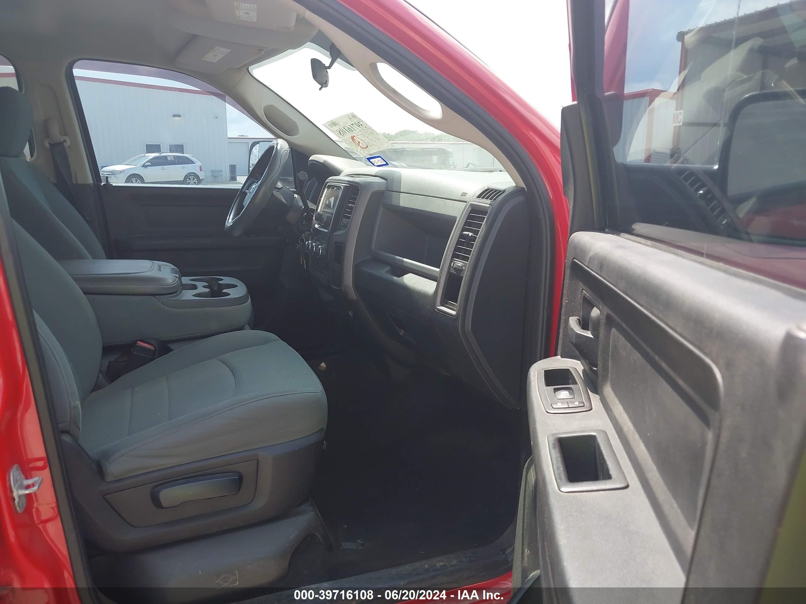 2014 Ram 2500 Tradesman vin: 3C6UR5HJ7EG243557