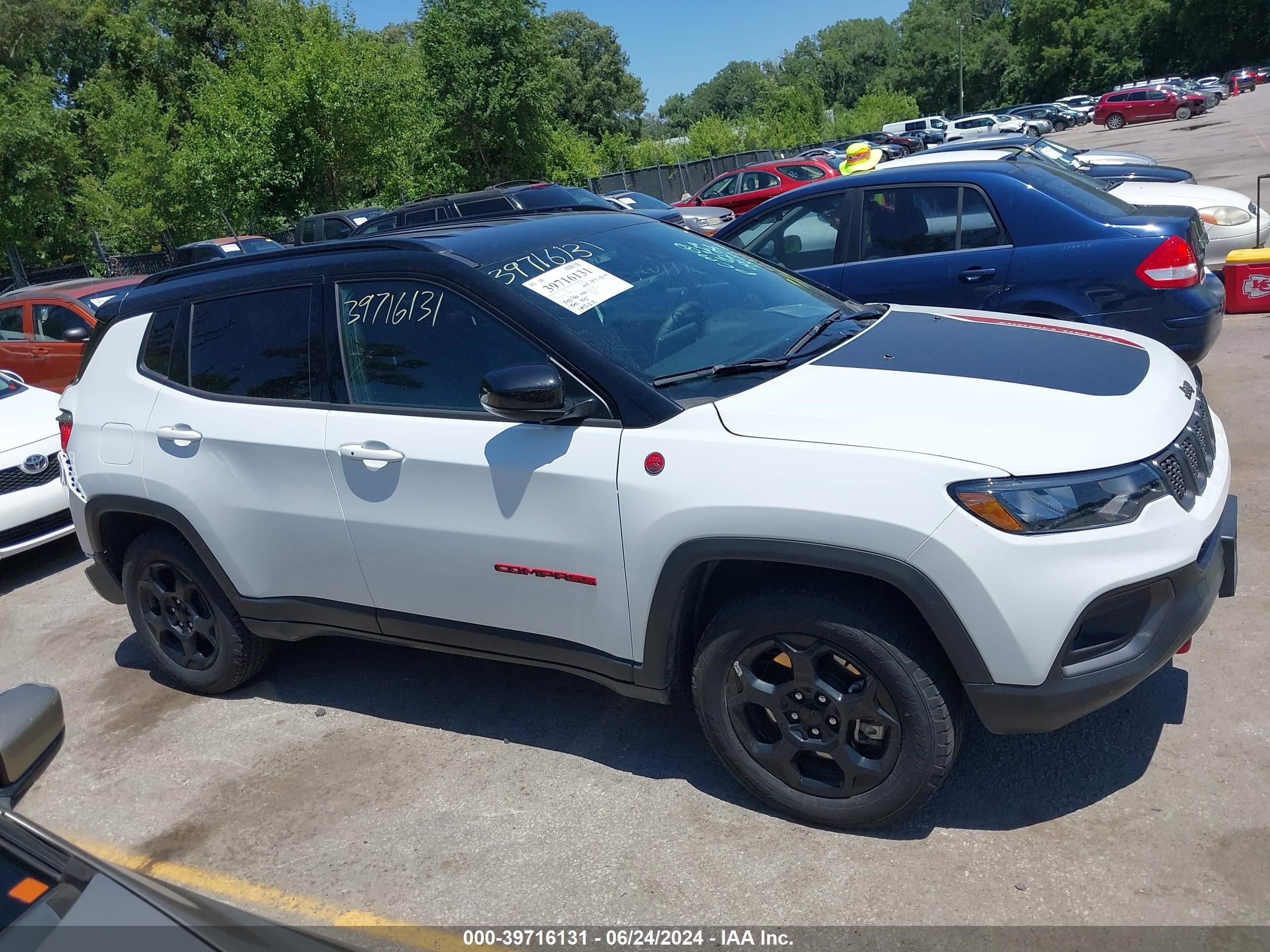 2023 Jeep Compass Trailhawk 4X4 vin: 3C4NJDDN2PT564858