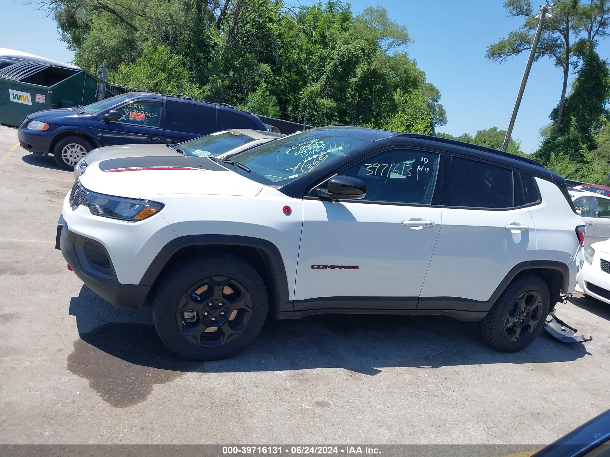 2023 Jeep Compass Trailhawk 4X4 vin: 3C4NJDDN2PT564858