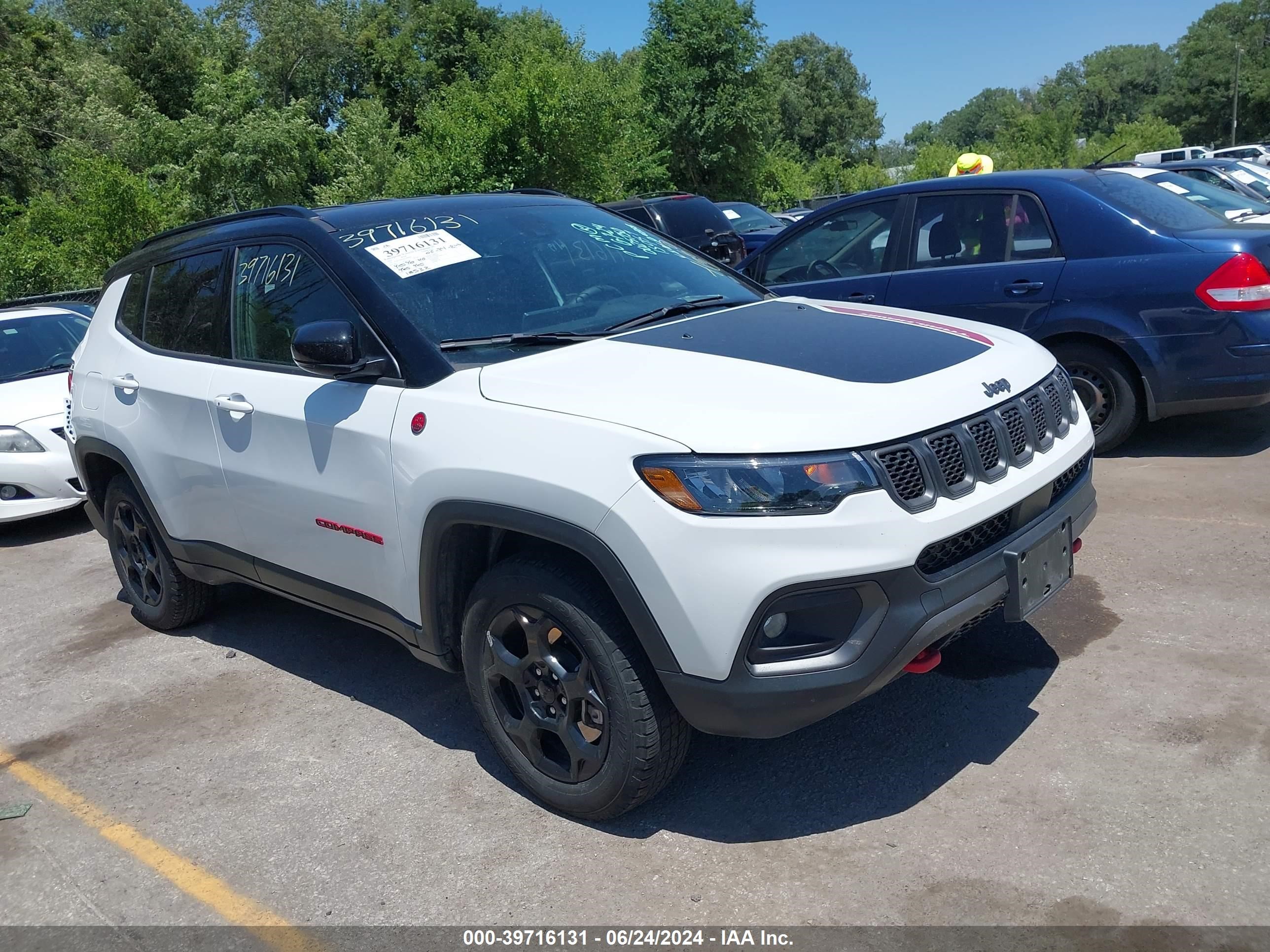 2023 Jeep Compass Trailhawk 4X4 vin: 3C4NJDDN2PT564858