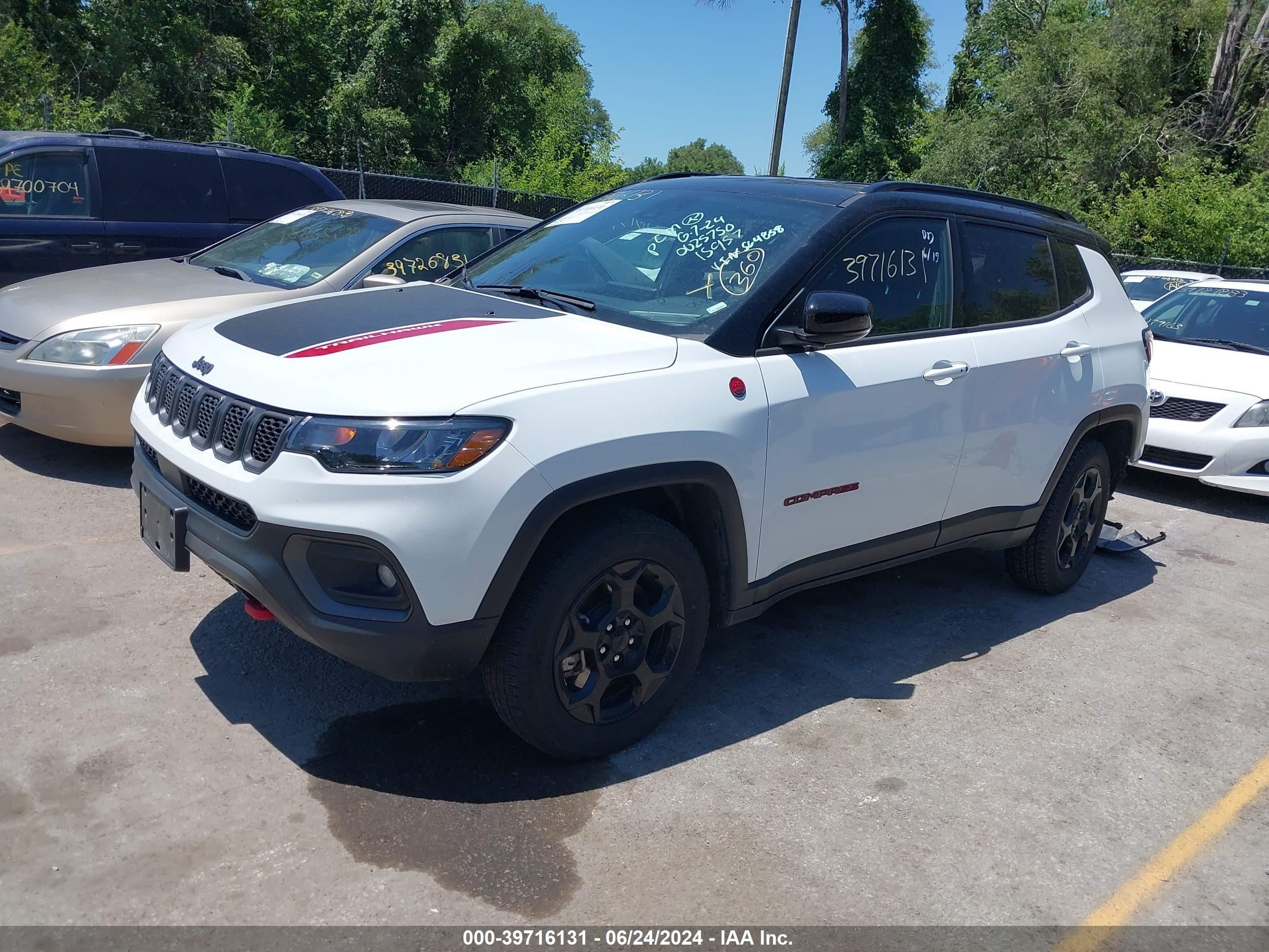 2023 Jeep Compass Trailhawk 4X4 vin: 3C4NJDDN2PT564858